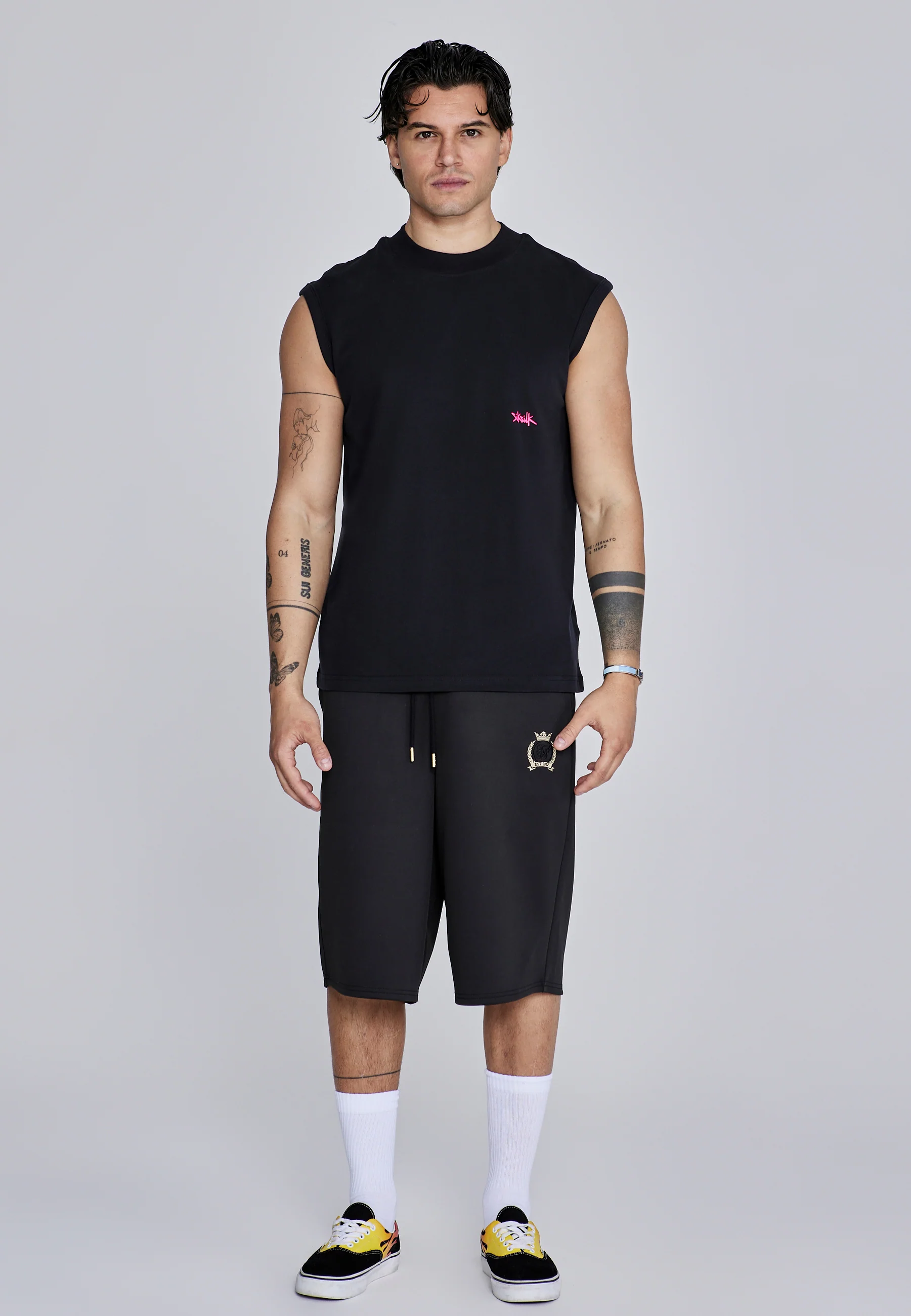Black Pink Vest - Image 3