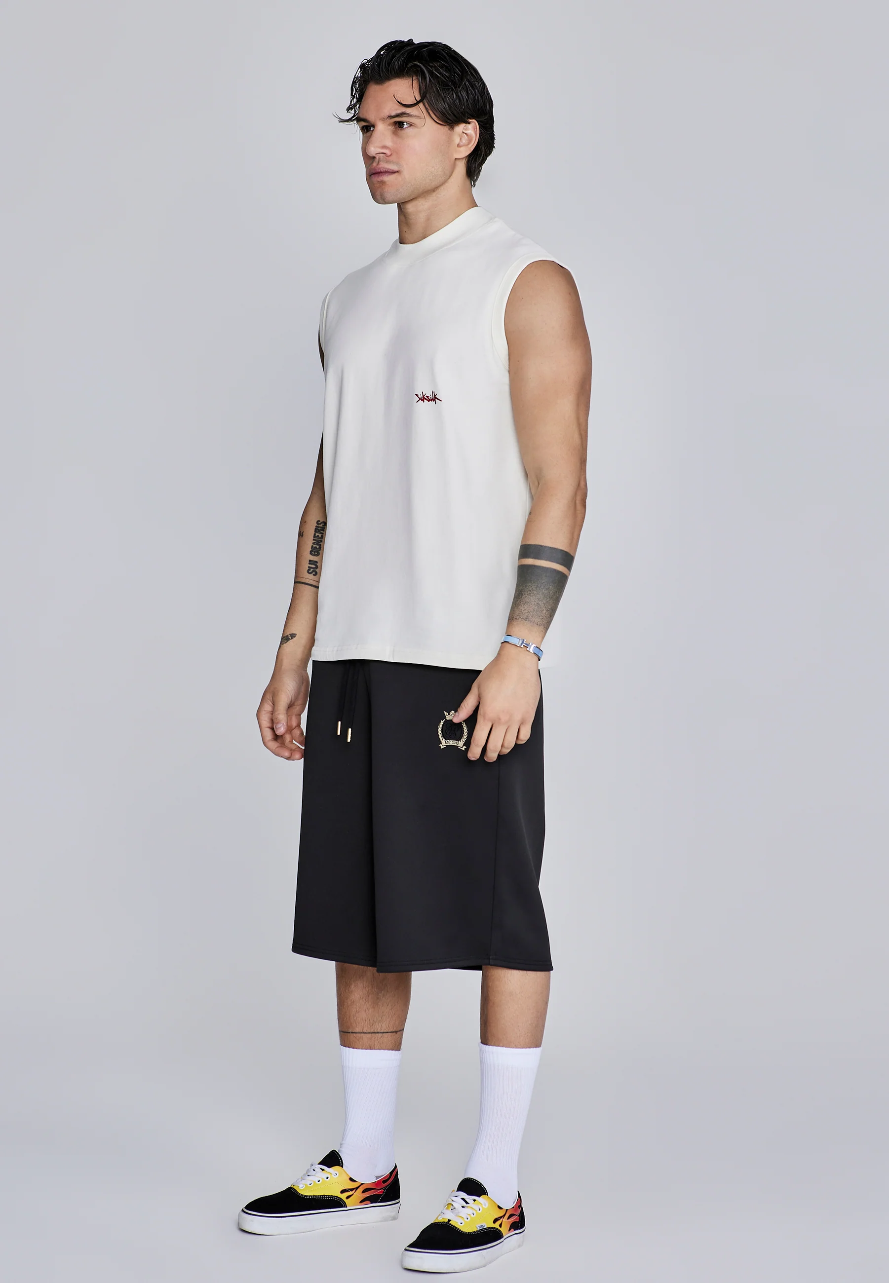 Ecru Red Vest - Image 4
