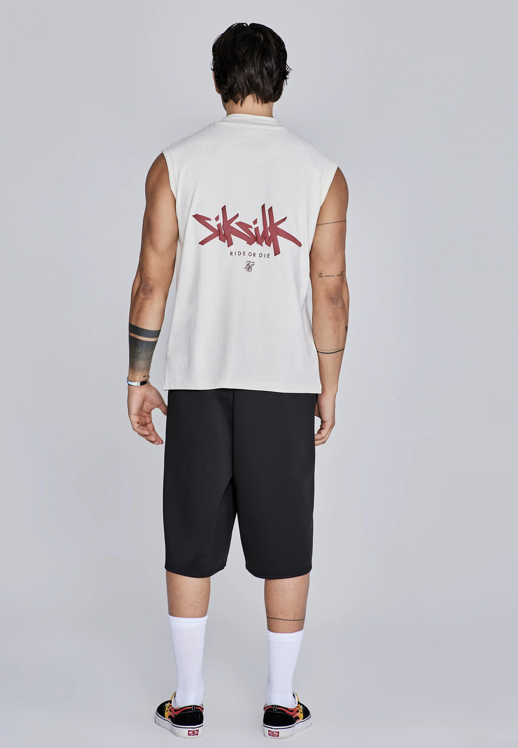 Ecru Red Vest - Image 5
