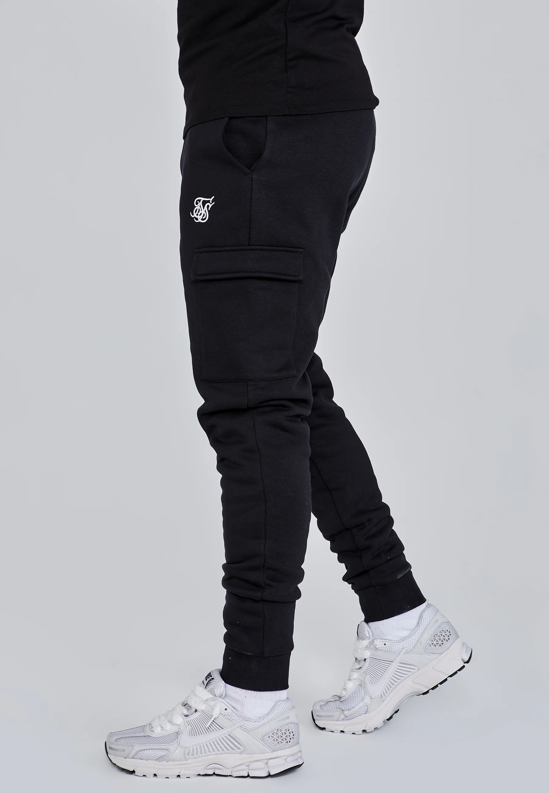 Black Essential Cargo Jogger - Image 3