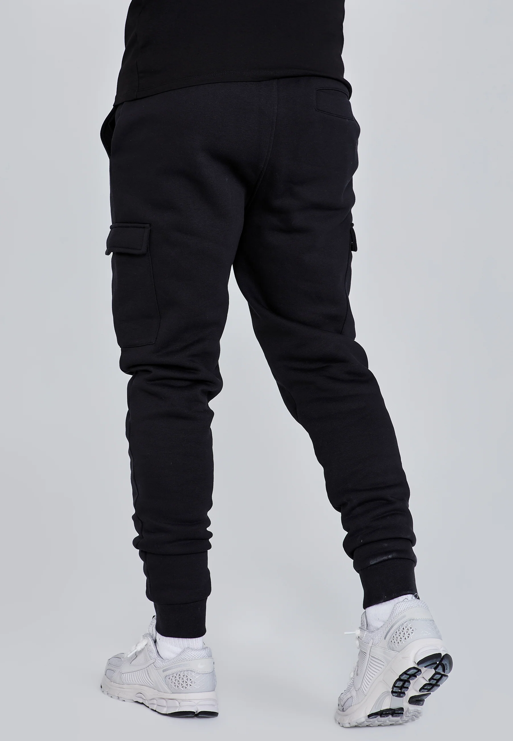 Black Essential Cargo Jogger - Image 4