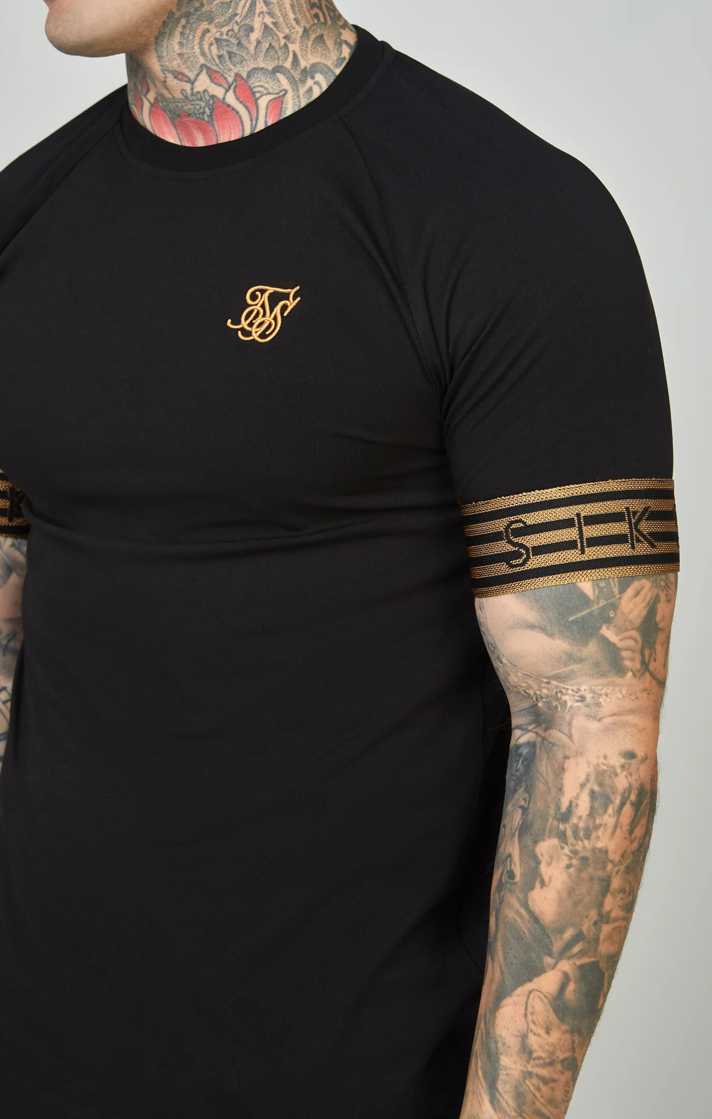 Black, Gold Knitted Elastic Cuffed T-Shirt - Image 2
