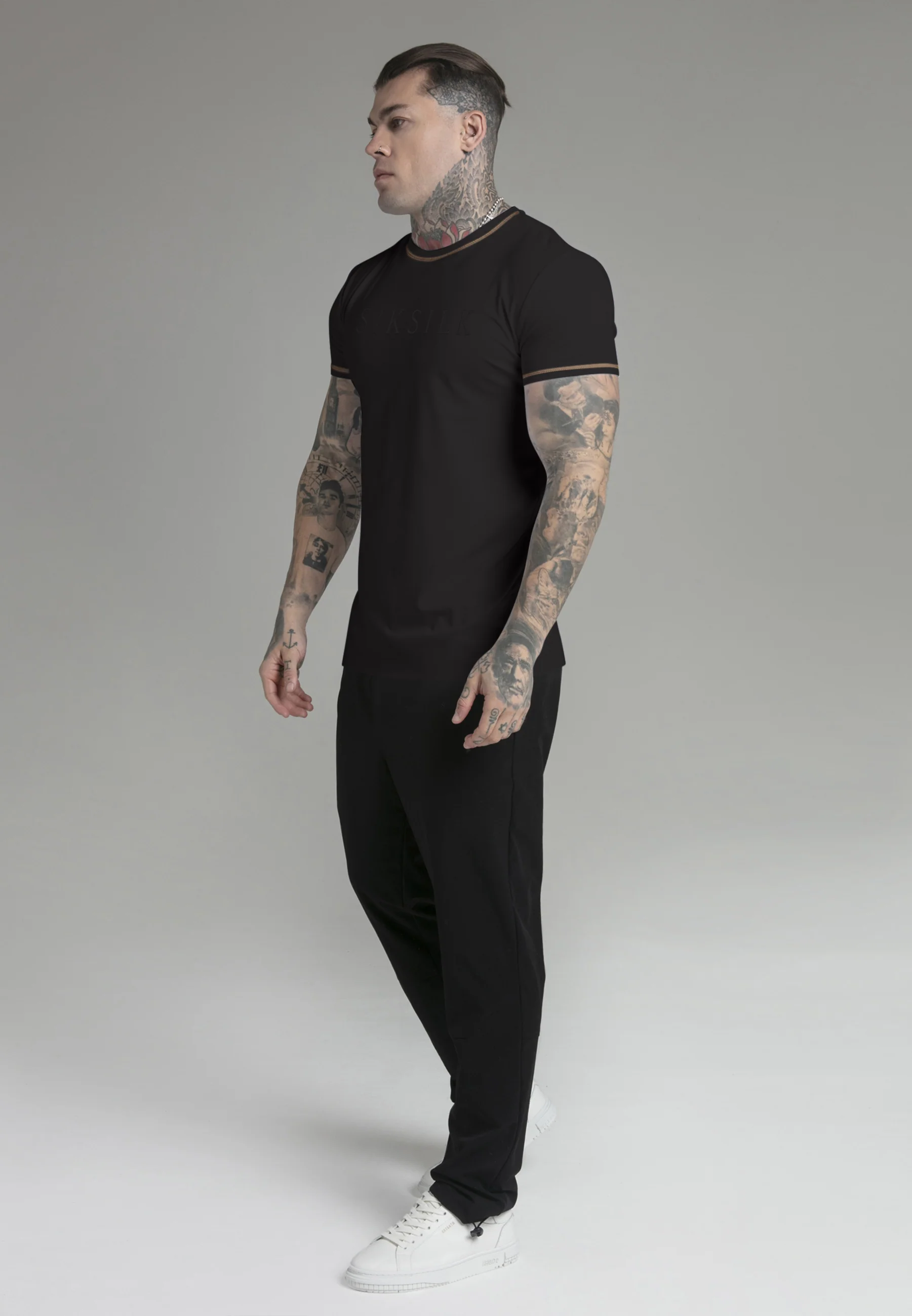 Black Muscle Fit T-Shirt - Image 4