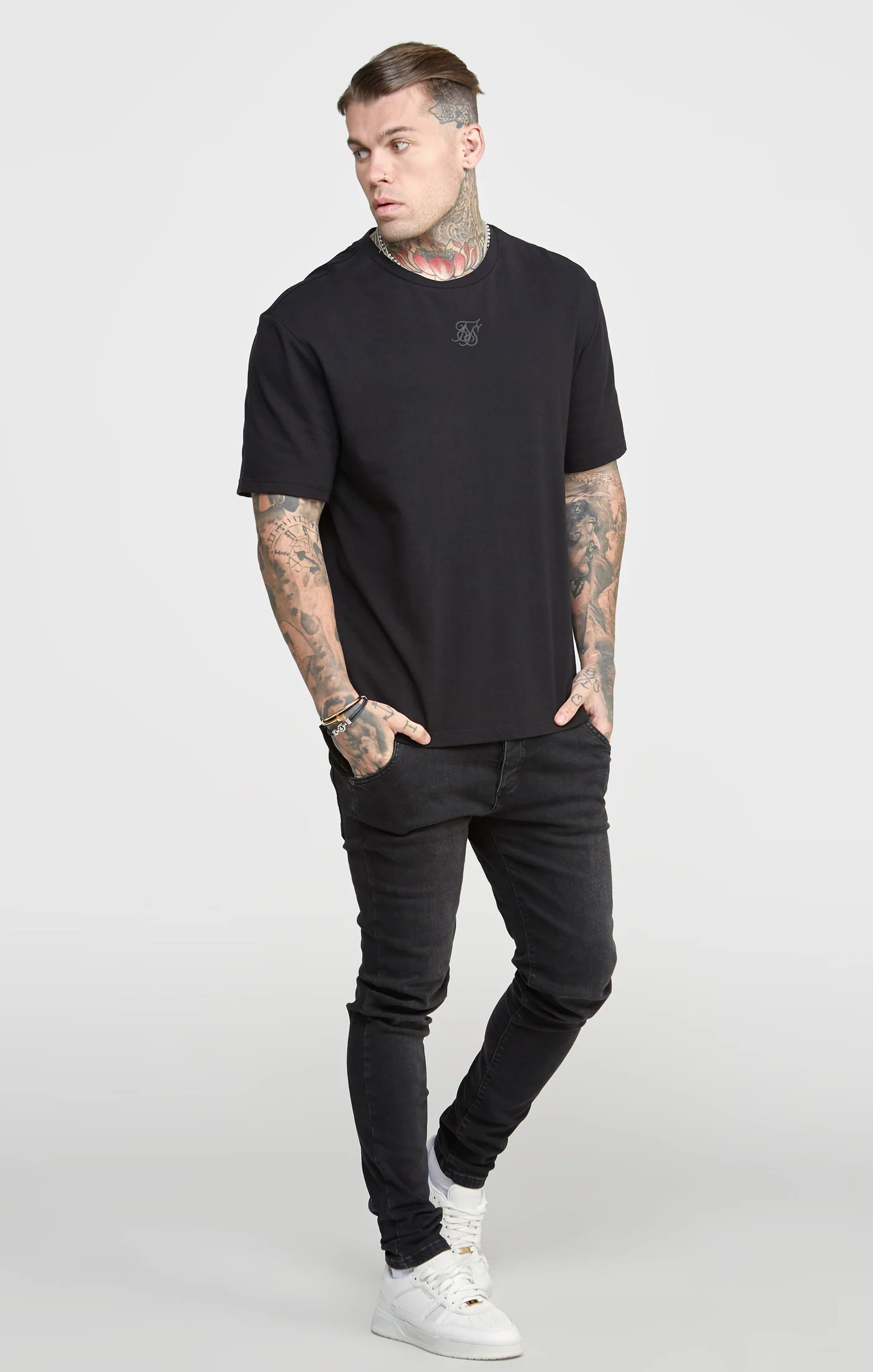 Black Oversized Graphic T-Shirt - Image 4