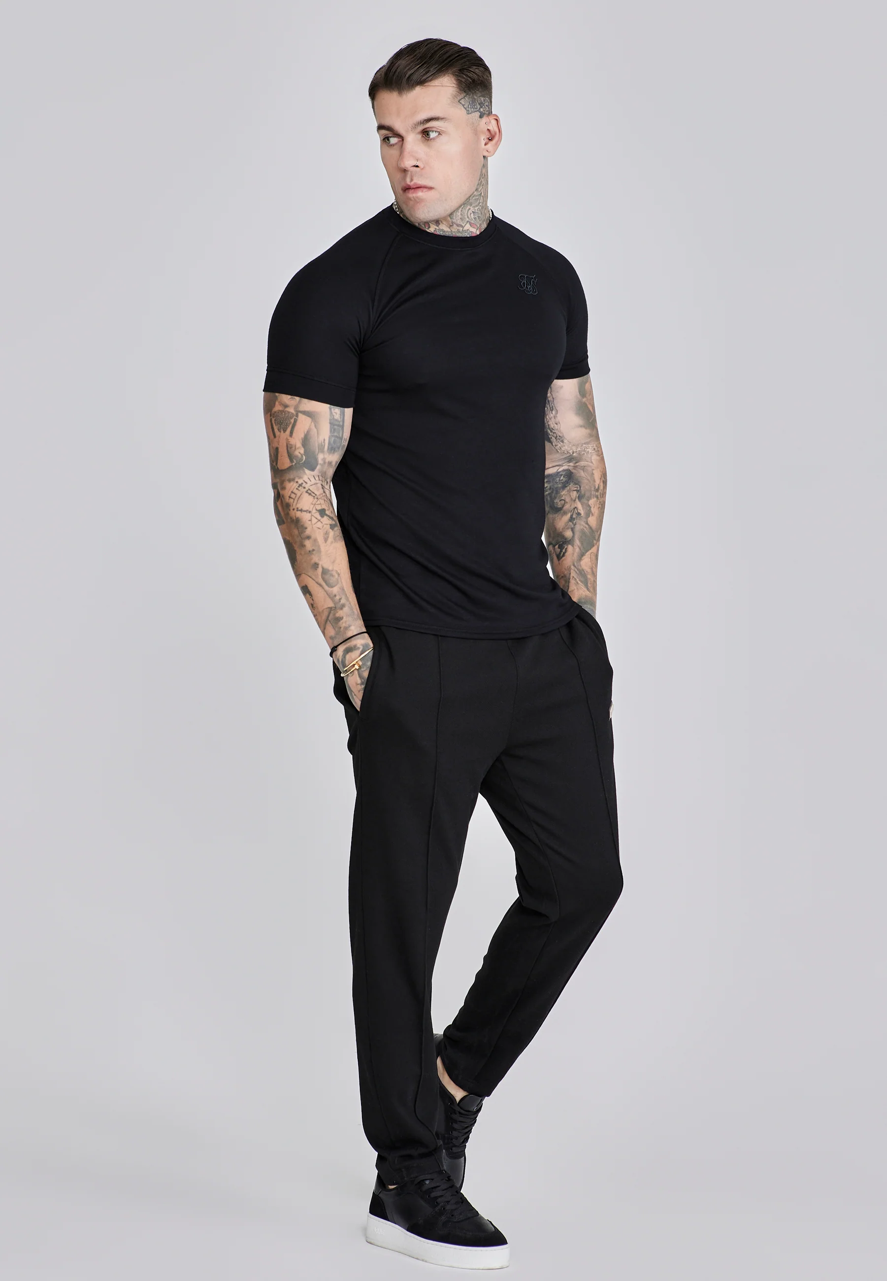 Black Smart T-Shirt - Image 4