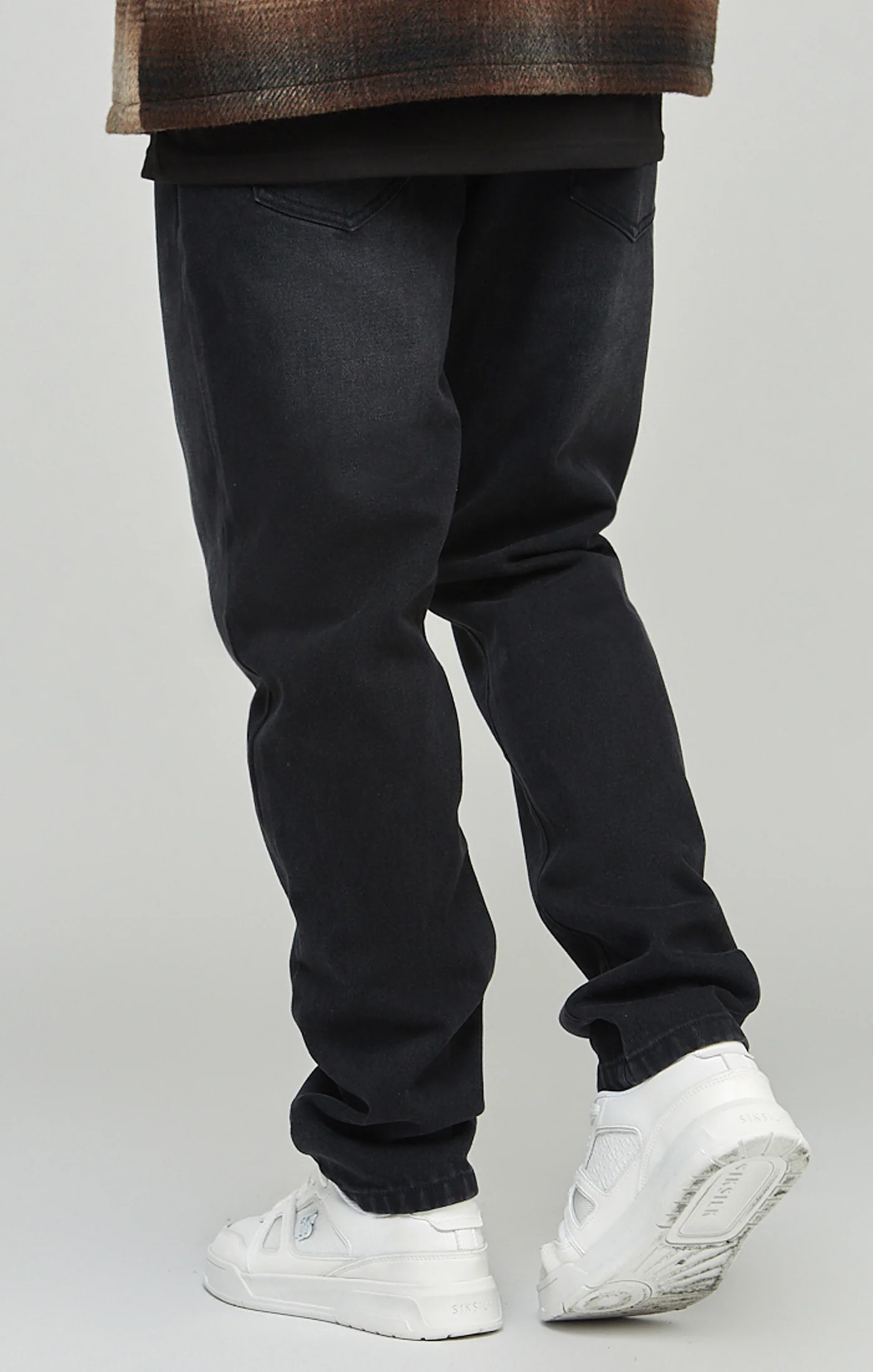 Black Straight Cut Denim Jeans - Image 4