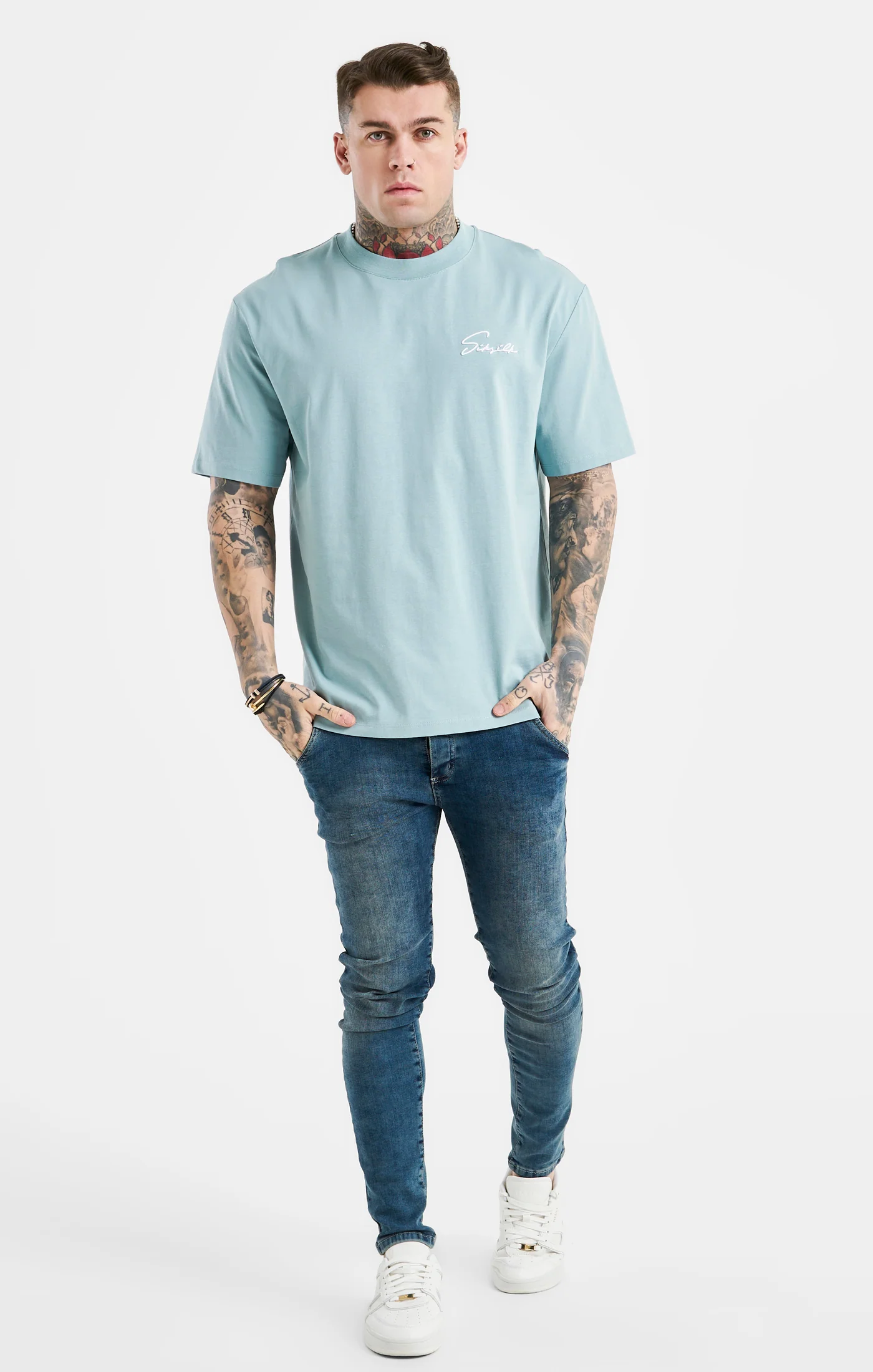 Blue Script Embroidery Oversized T-Shirt - Image 4