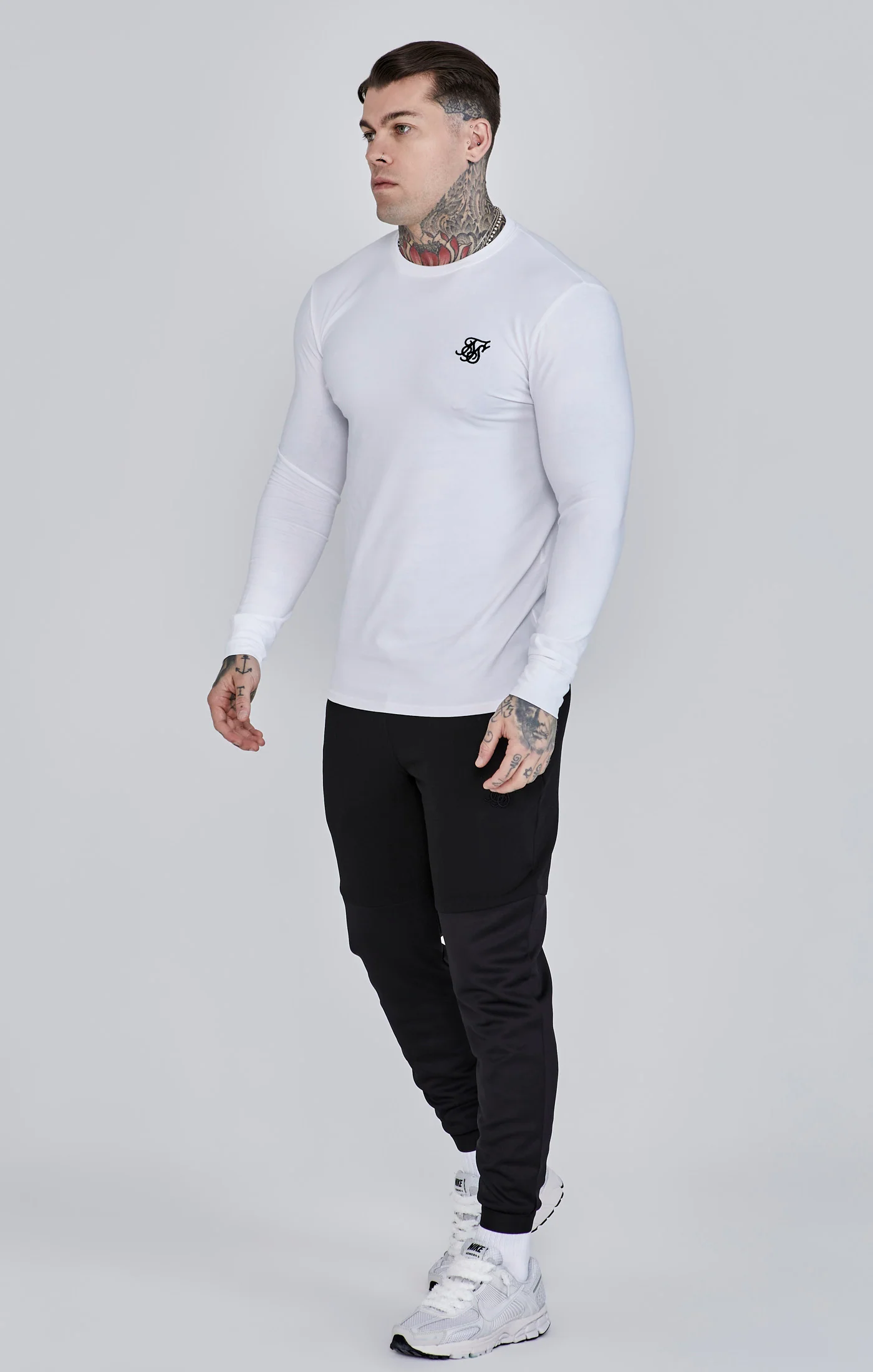 White Essentials Long Sleeve T-Shirt - Image 4