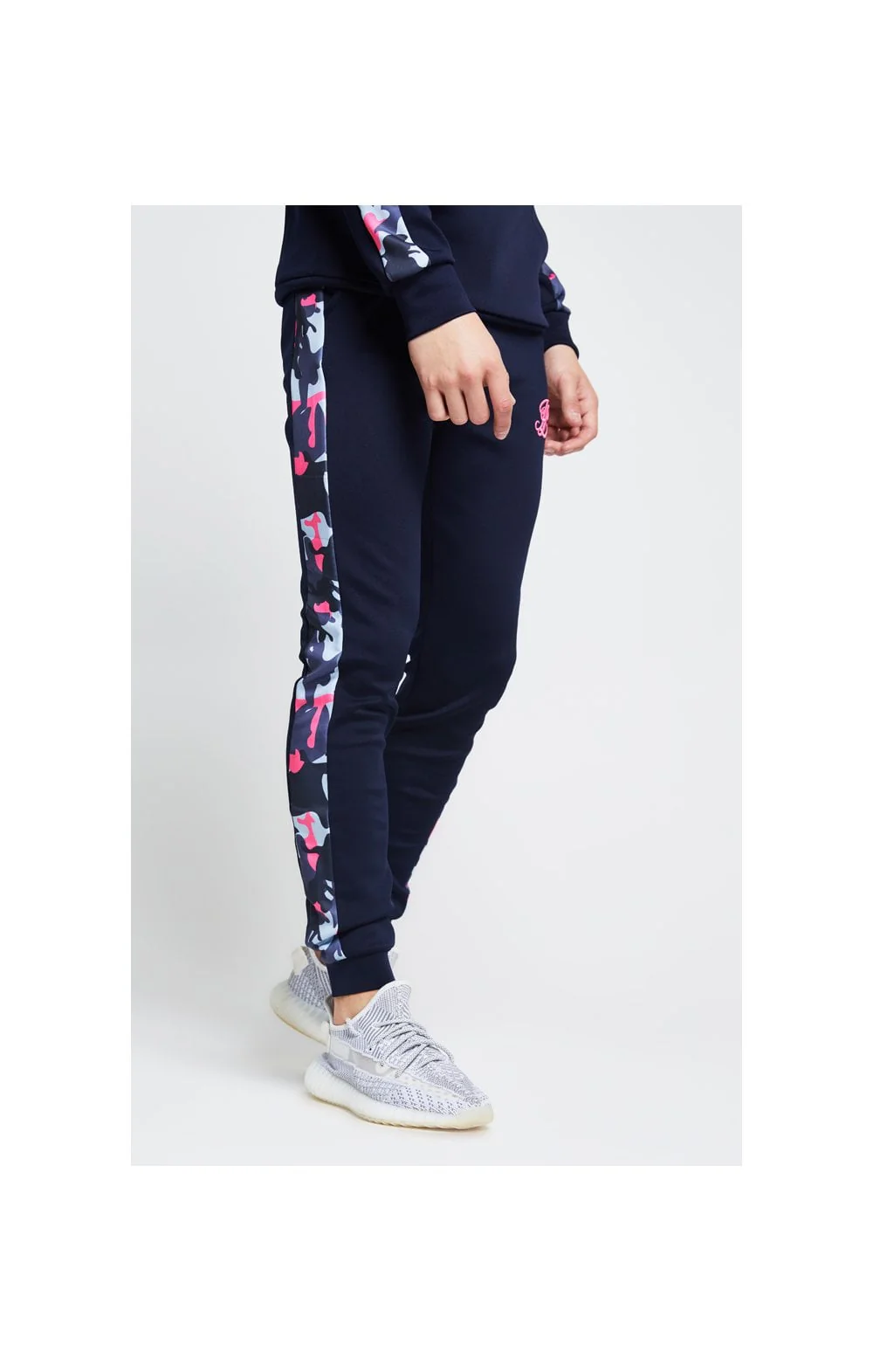 Illusive London Fade Panel Cuffed Joggers – Navy & Neon Pink Camo - Image 3