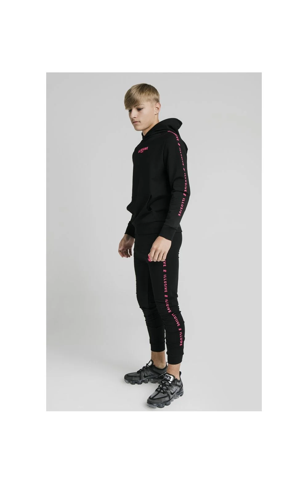 Illusive London Overhead Hoodie - Black & Neon Pink - Image 5