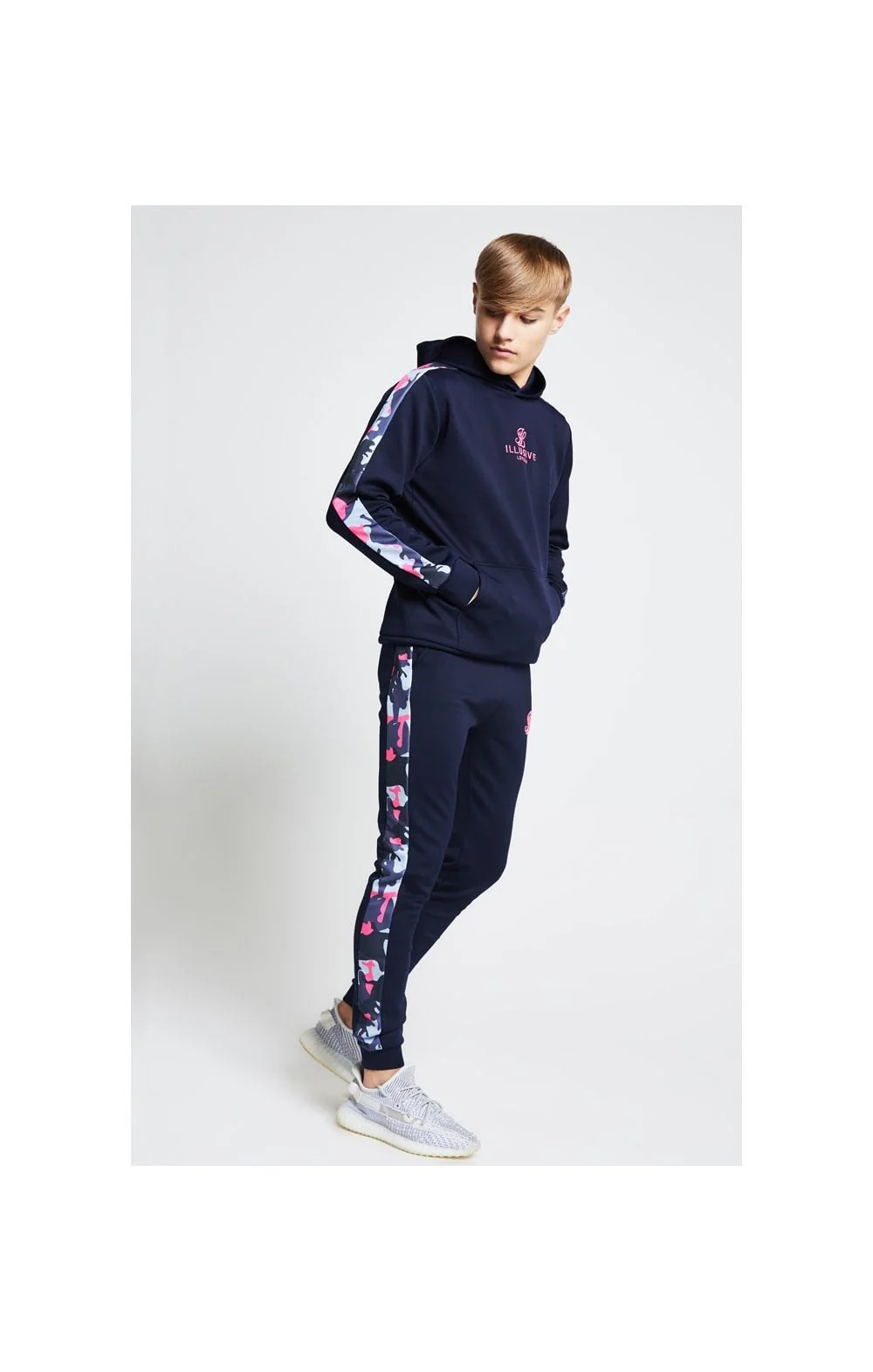 Illusive London Panelled Overhead Hoodie - Navy & Neon Pink Camo - Image 5