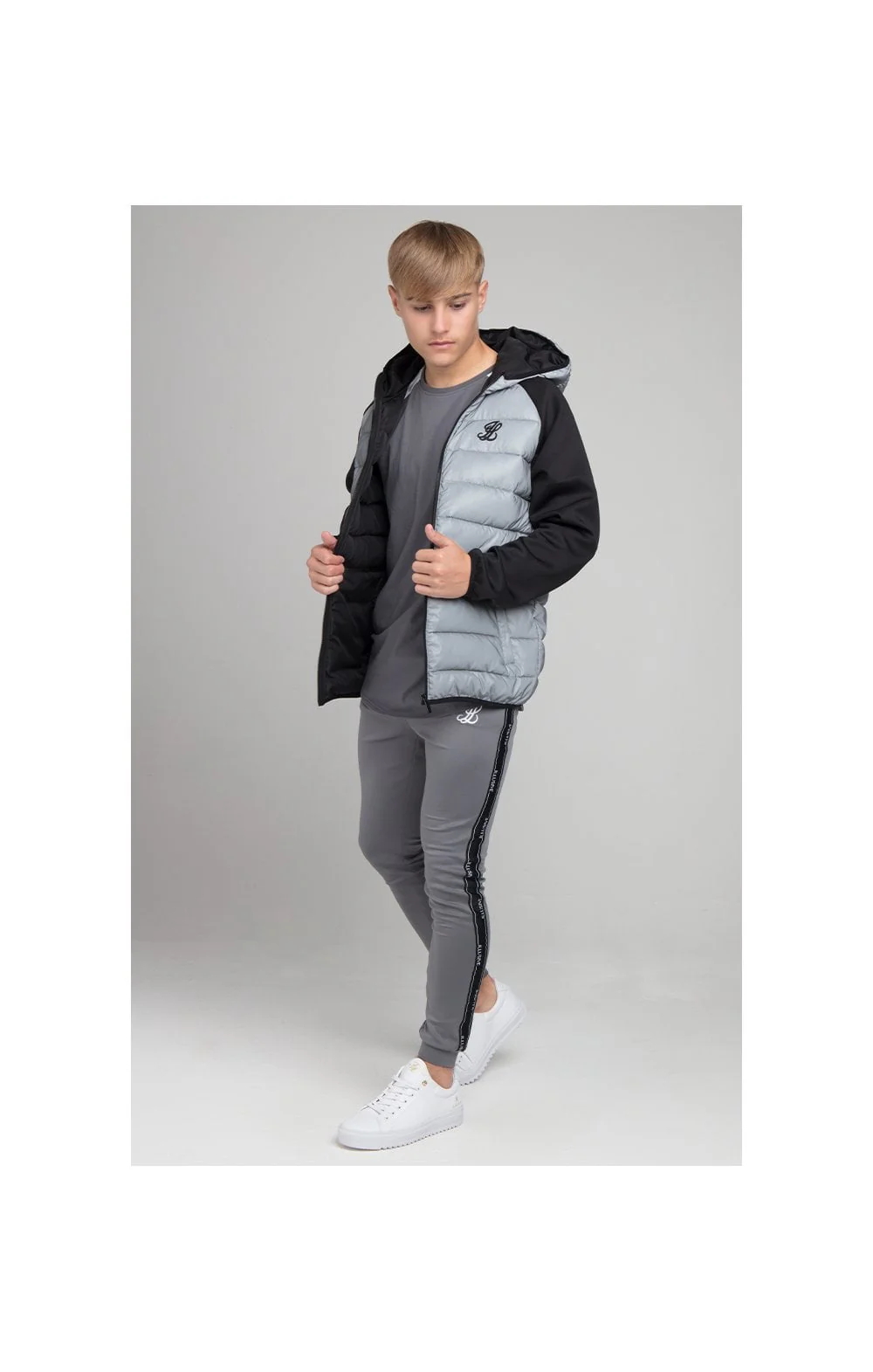 Illusive London Reflective Hybrid Jacket – Black - Image 5