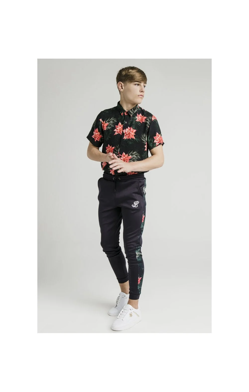 Illusive London Resort Shirt - Navy Floral - Image 3