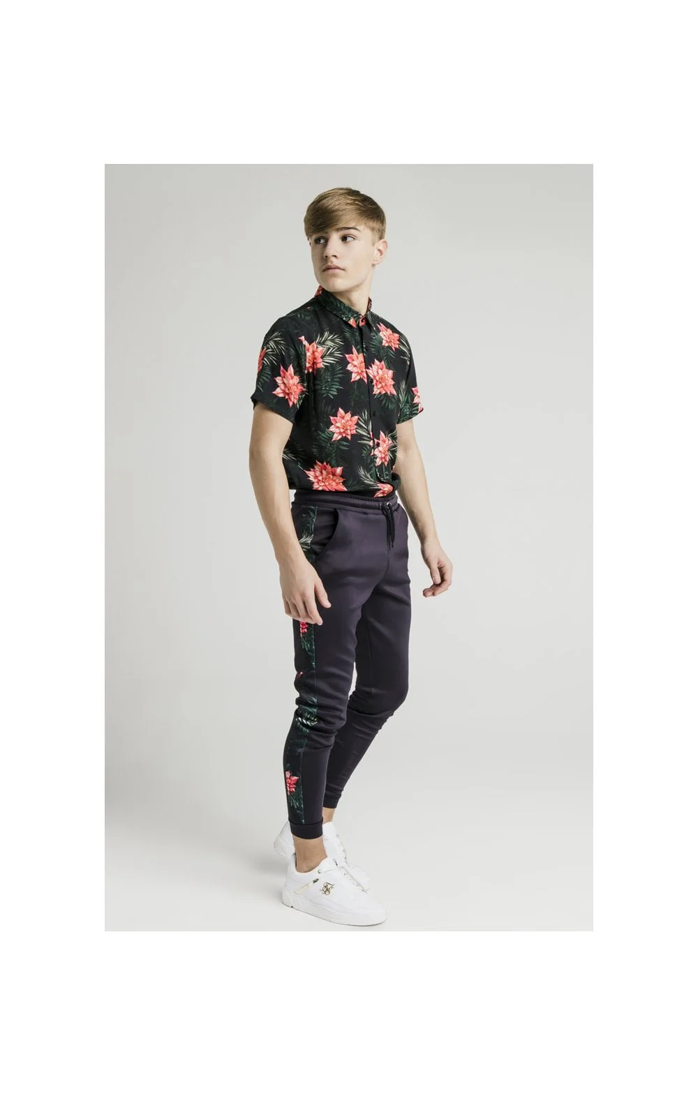 Illusive London Resort Shirt - Navy Floral - Image 4