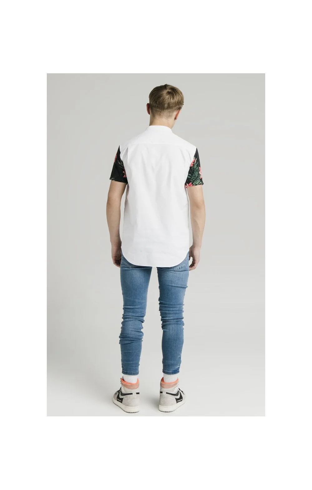 Illusive London S/S Grandad Collar Raglan Shirt - White & Floral - Image 7
