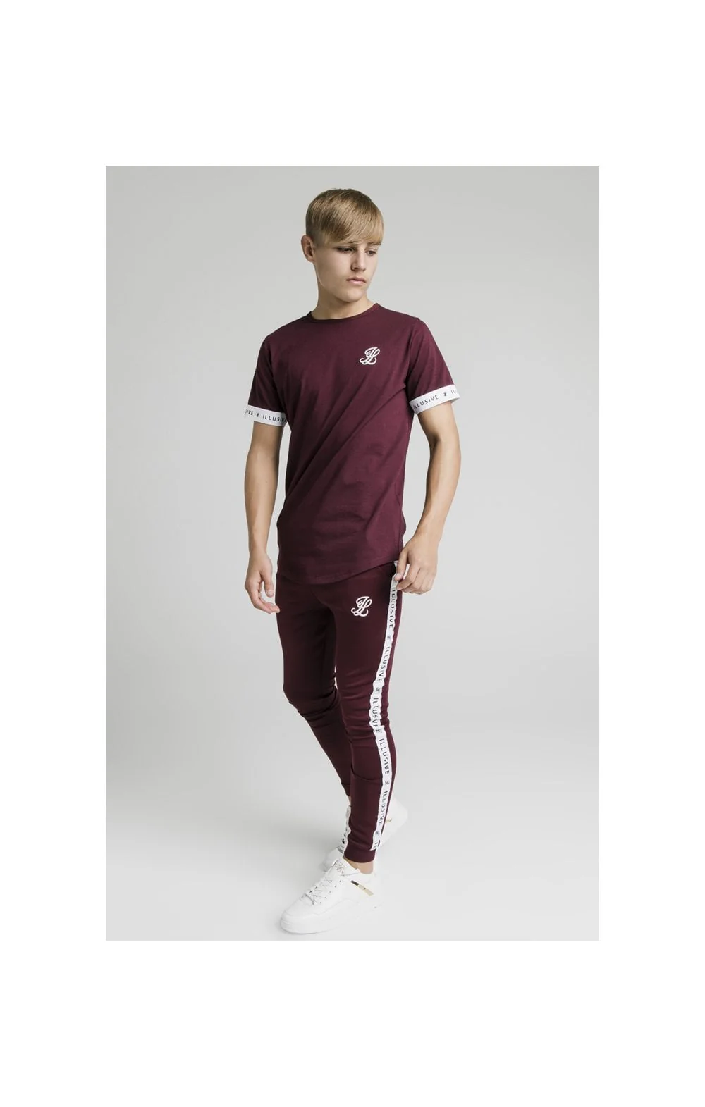 Illusive London Tech Tee - Burgundy - Image 3