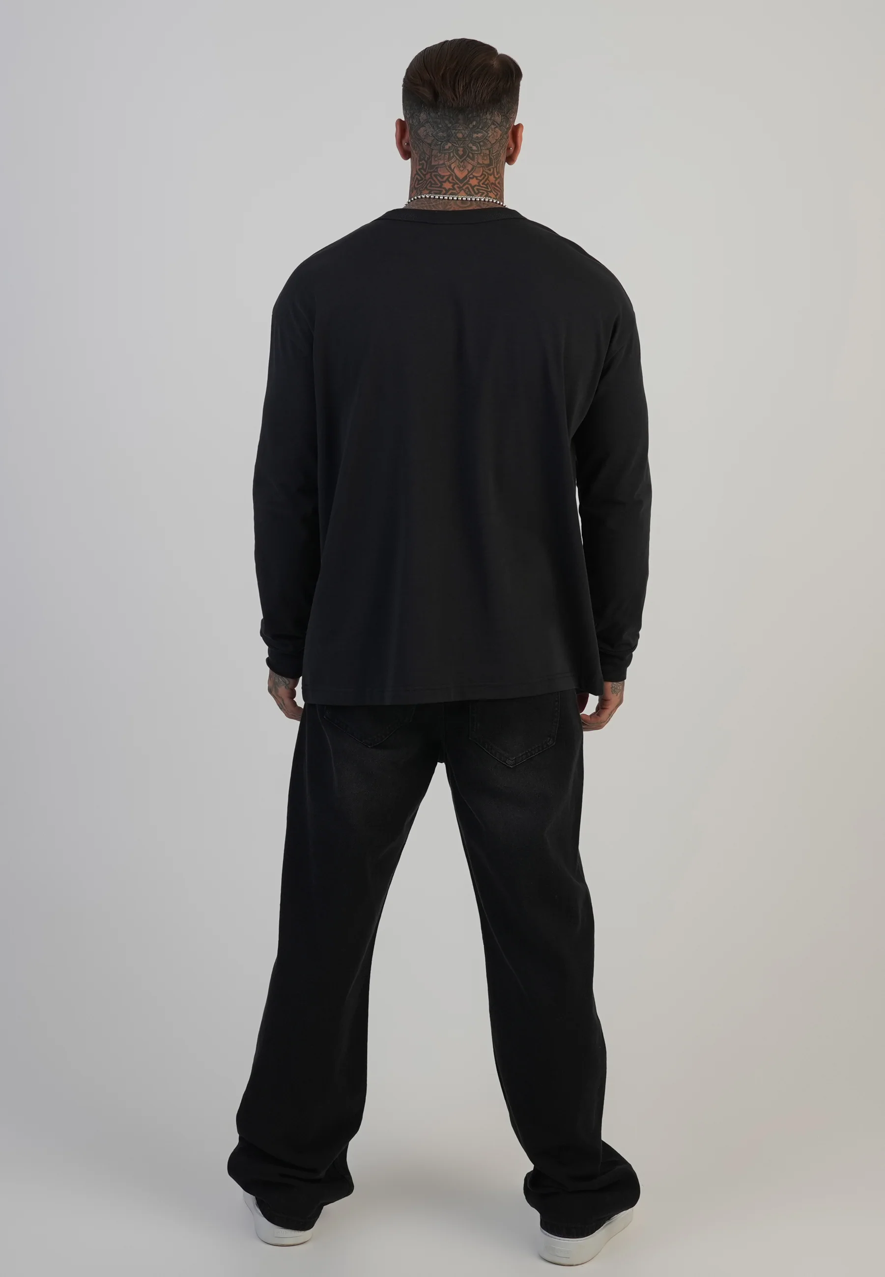 Black Logo T-Shirt - Image 5