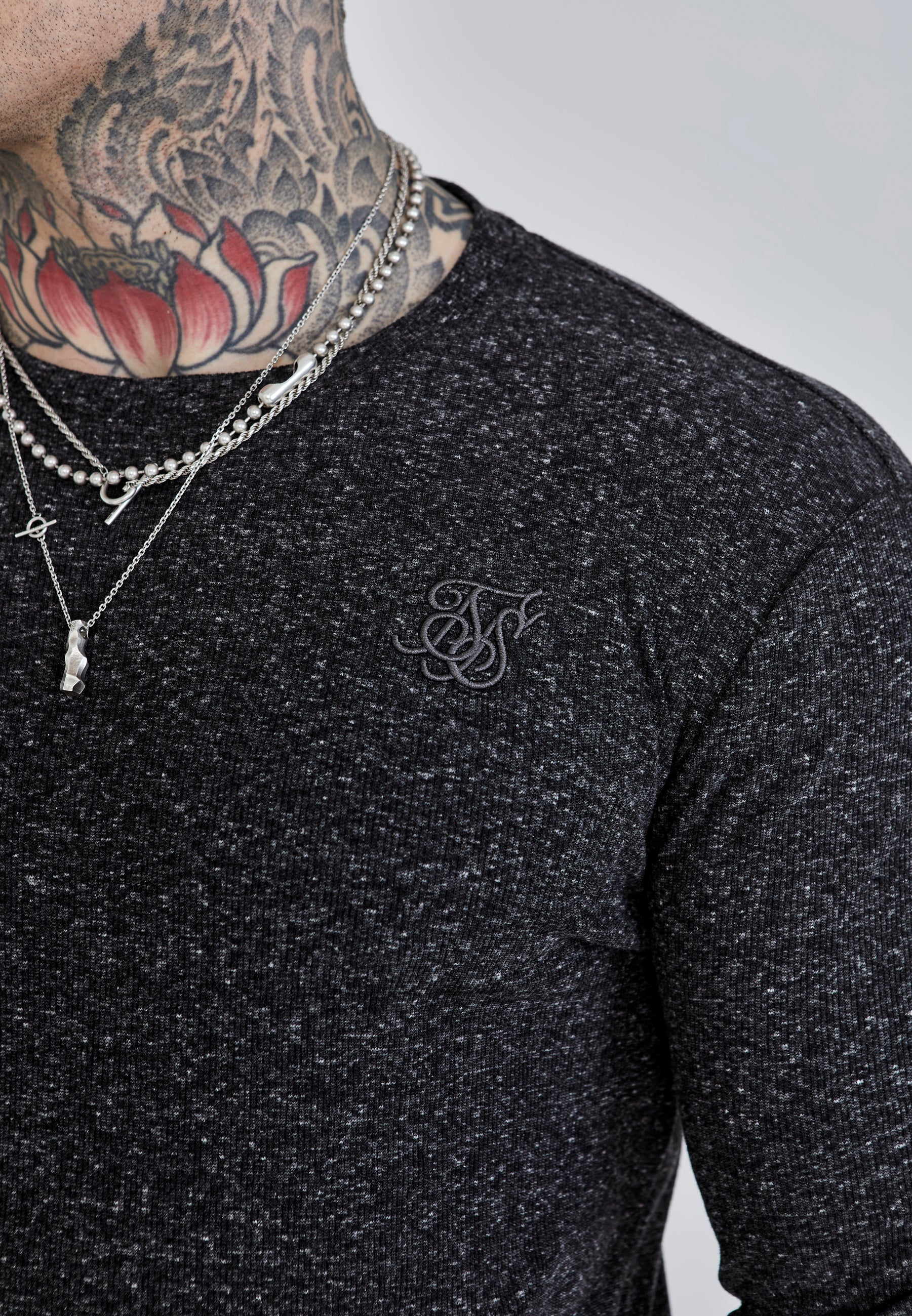 Black Long Sleeve T-Shirt - Image 3