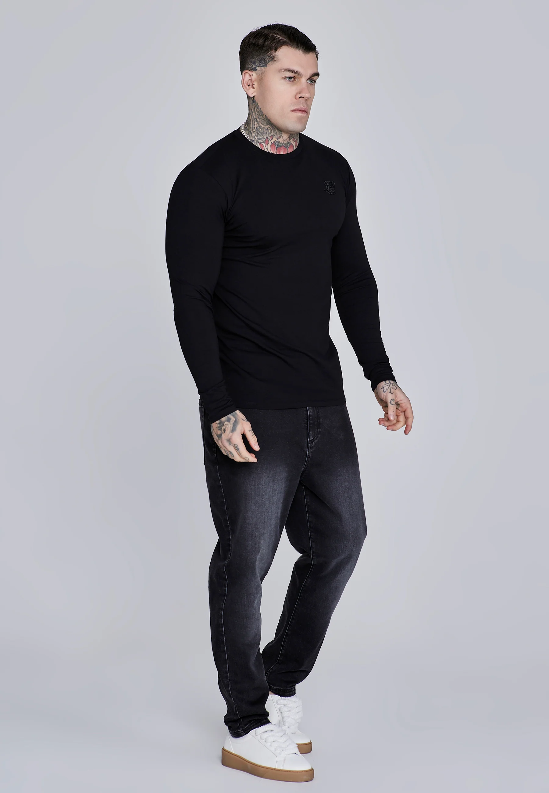 Black Long Sleeve T-Shirt - Image 4