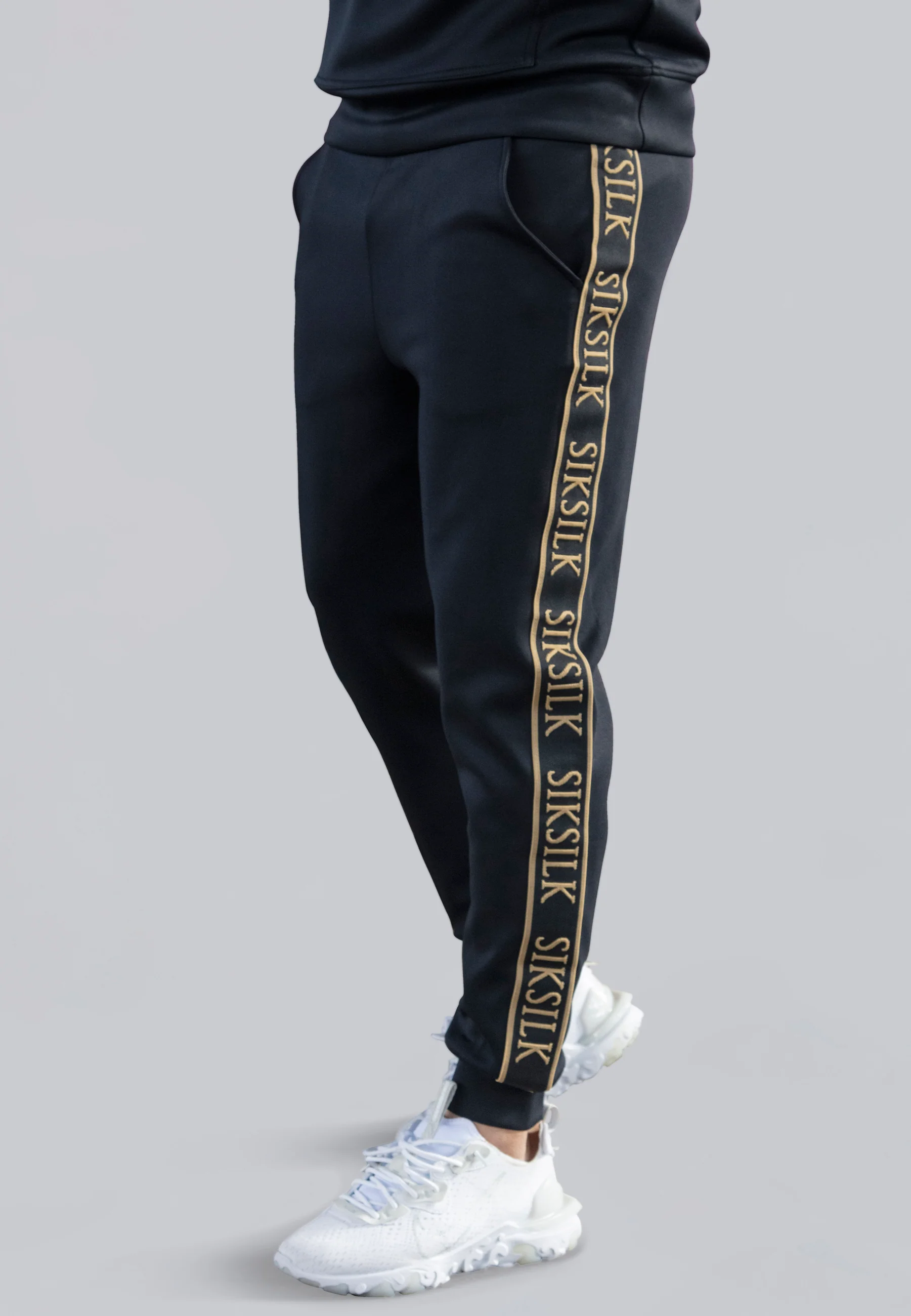 Black Muscle Fit Joggers - Image 2