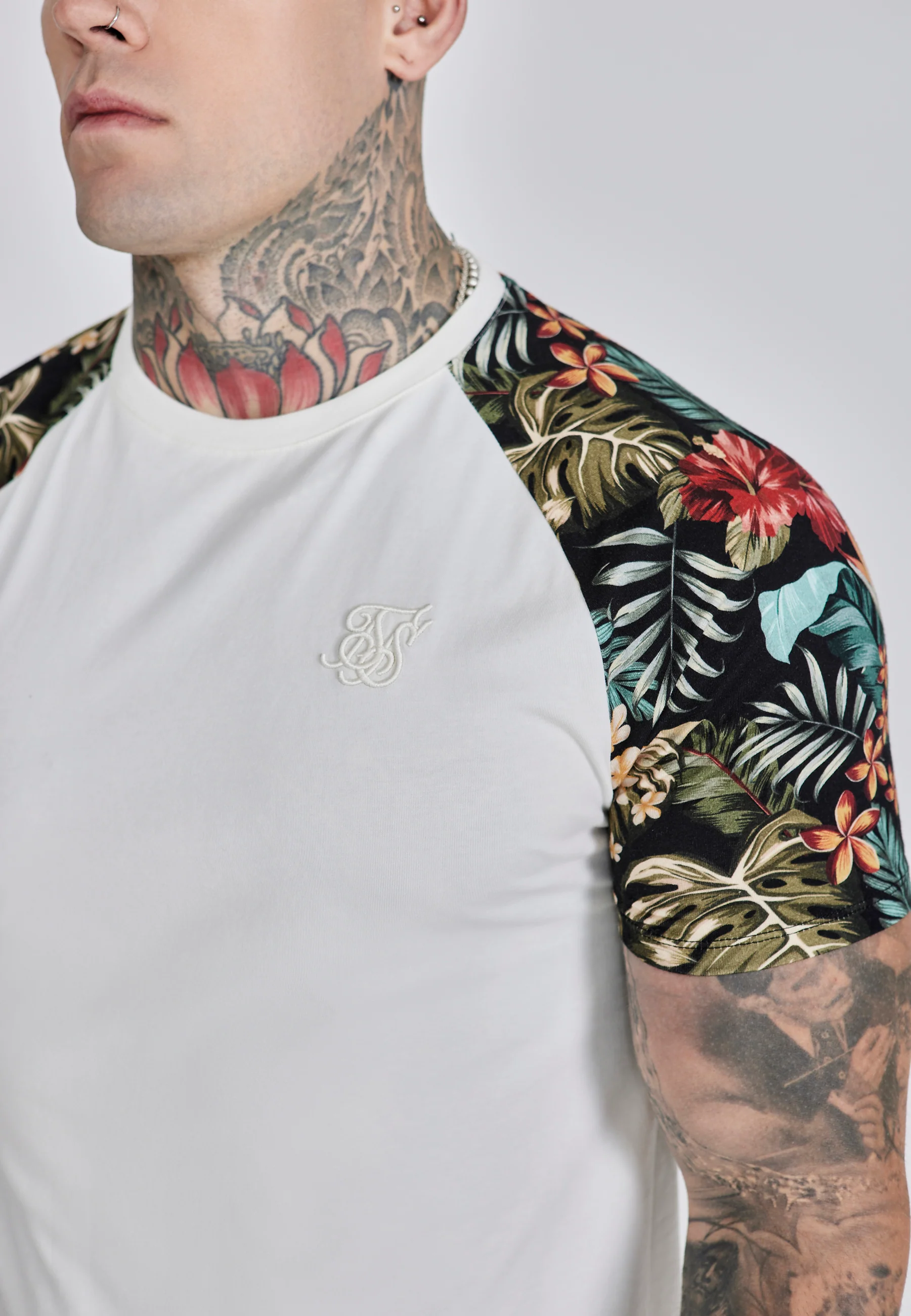Ecru Raglan T-Shirt - Image 2