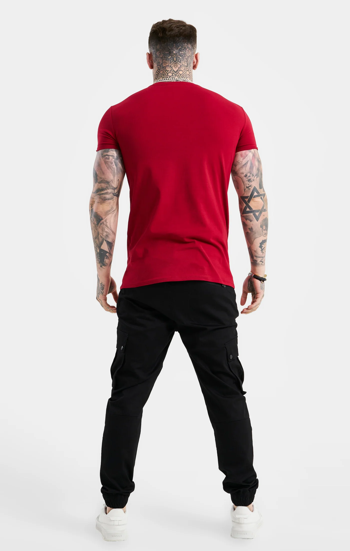 Red Script Embroidery Muscle Fit T-Shirt - Image 5
