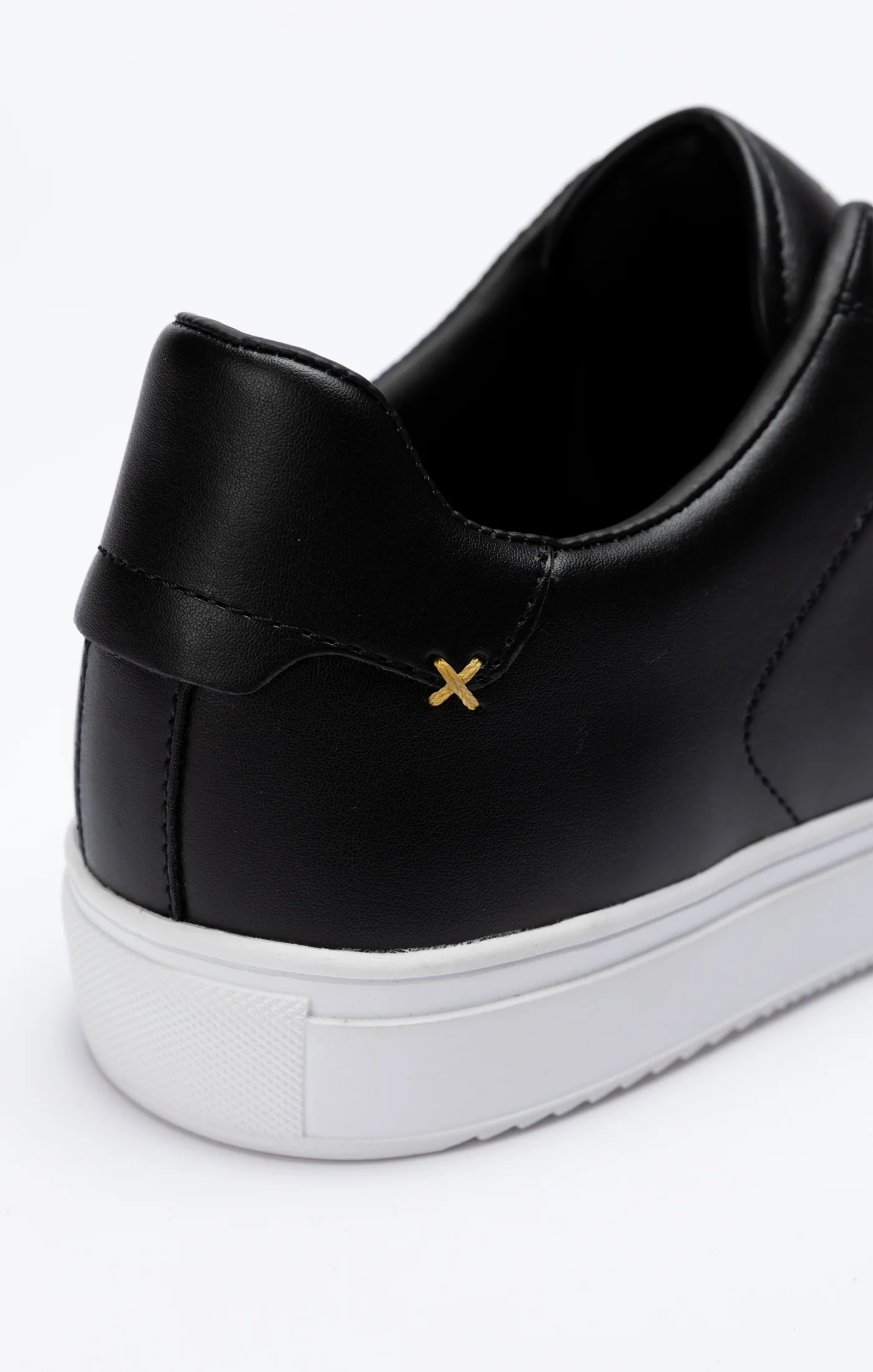 Black Classic Trainer With Metal D-Rings - Image 8
