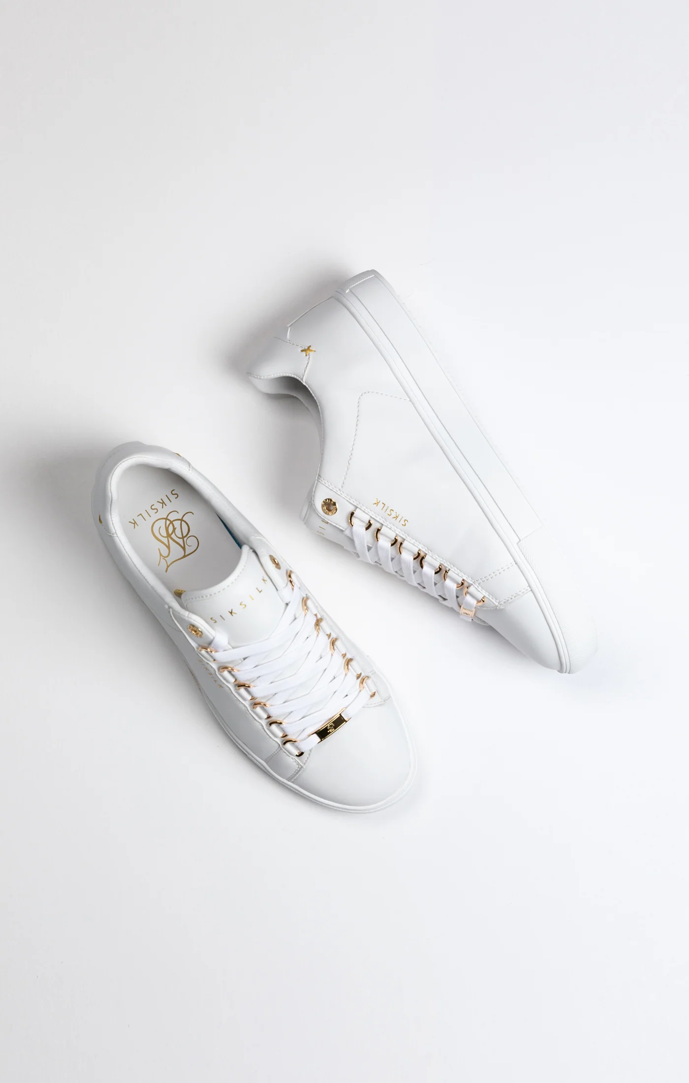 White Classic Trainer With Metal D-Rings - Image 10