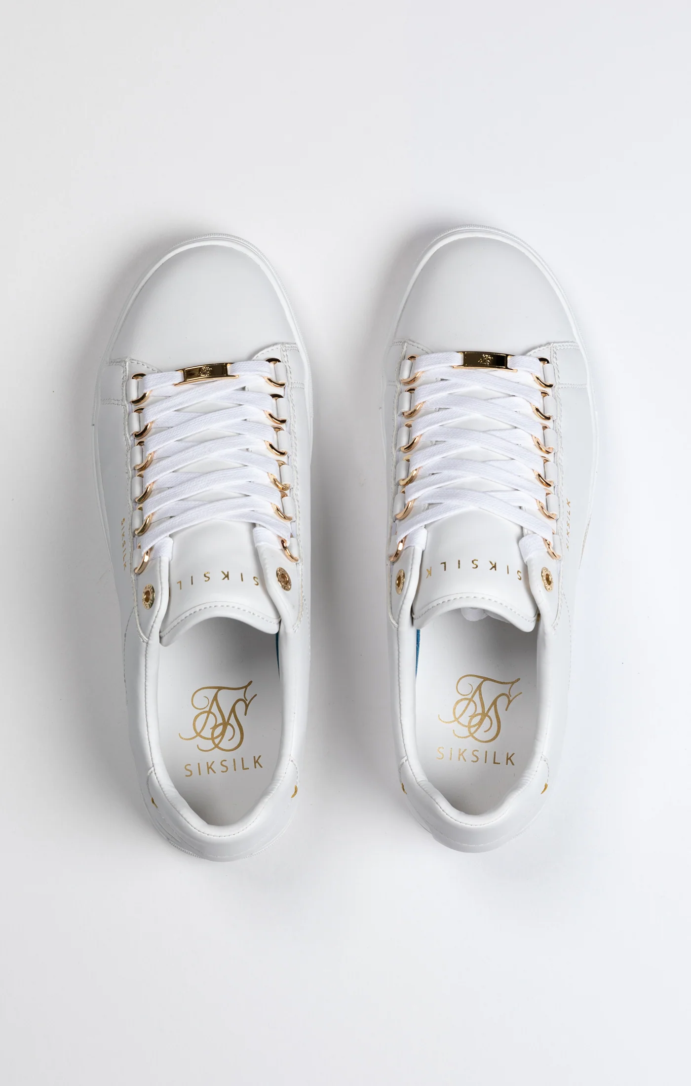 White Classic Trainer With Metal D-Rings - Image 11