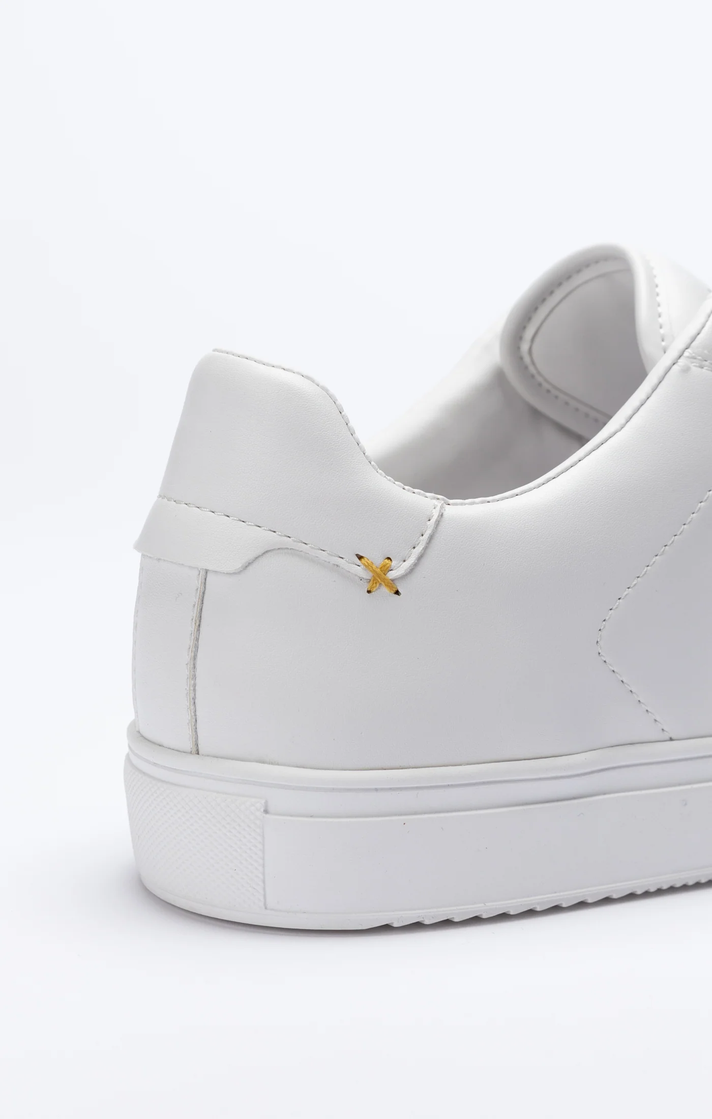 White Classic Trainer With Metal D-Rings - Image 8