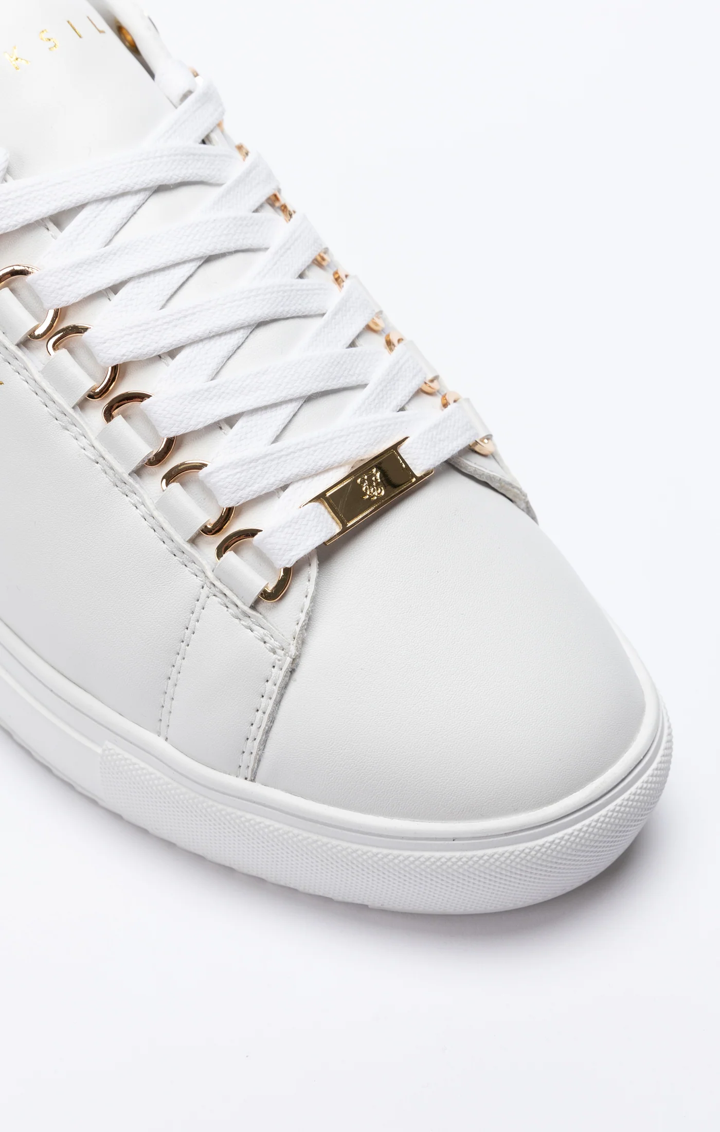 White Classic Trainer With Metal D-Rings - Image 9
