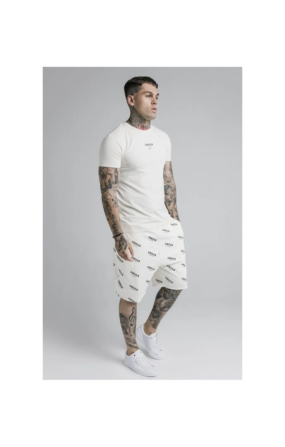 SikSilk Central Logo Print Gym Tee - Off White - Image 3