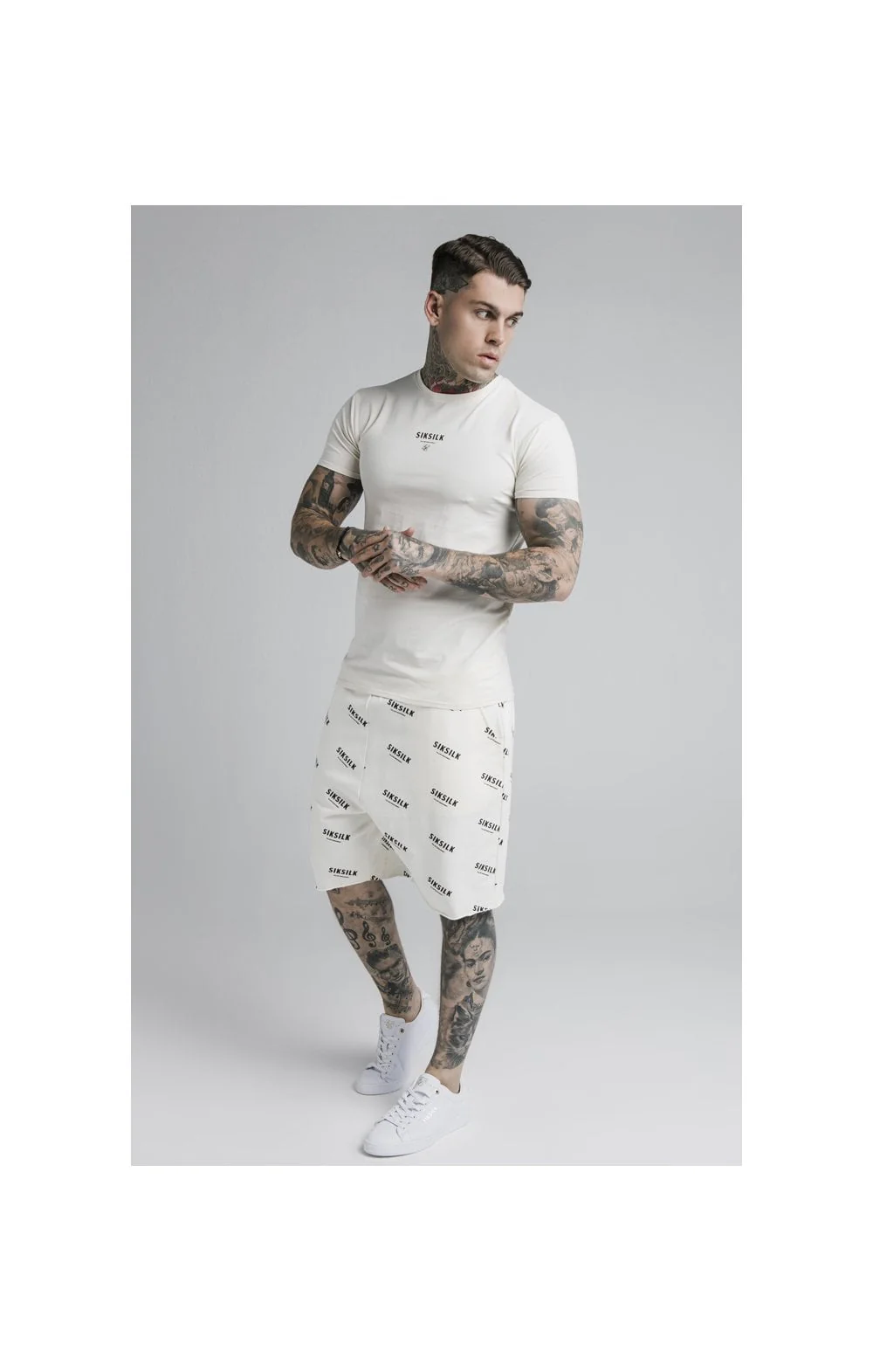 SikSilk Central Logo Print Gym Tee - Off White - Image 4