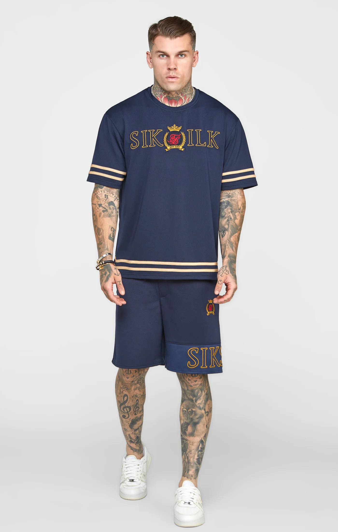 Navy Embroidery Relaxed Short - Image 3