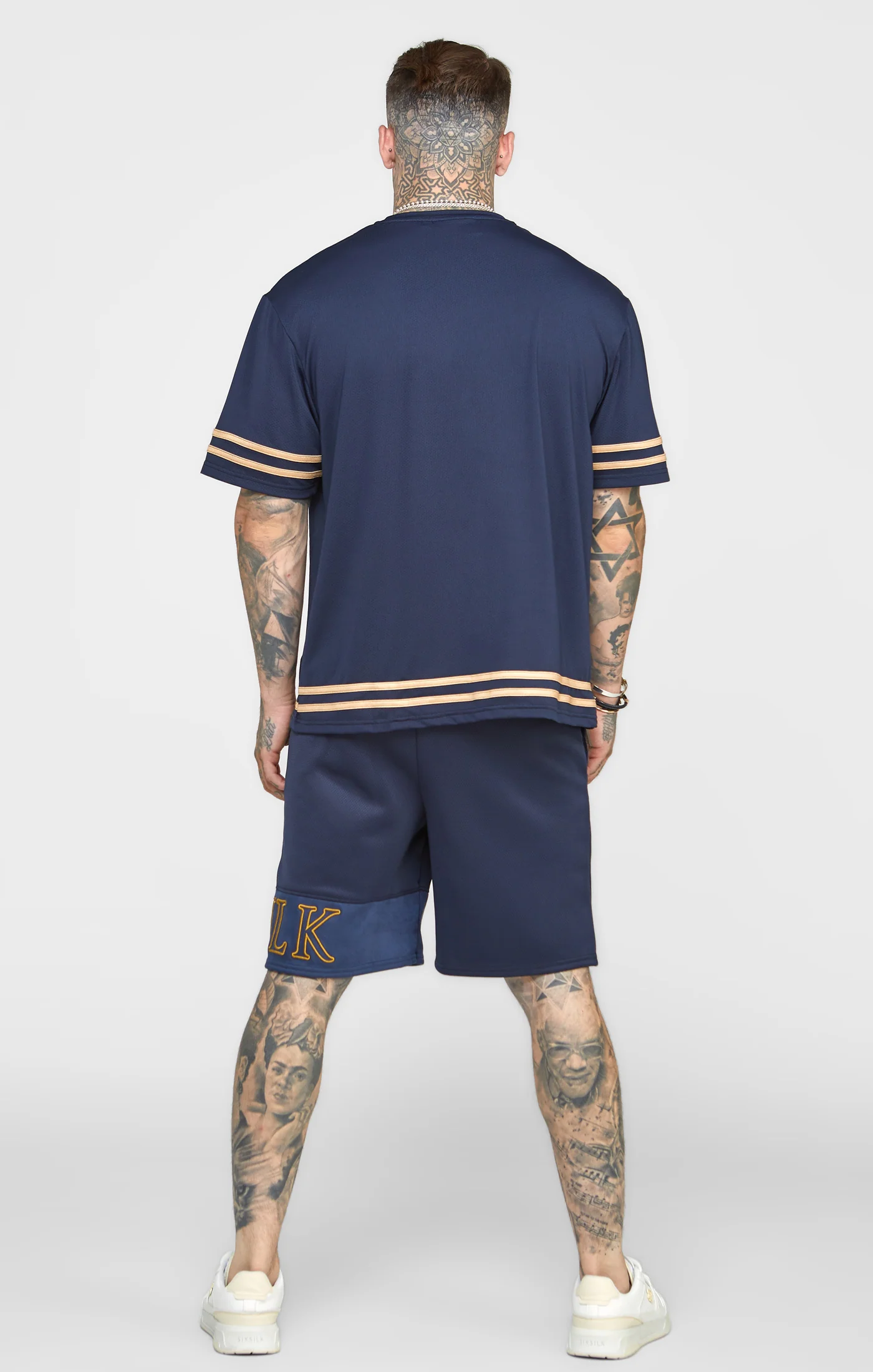 Navy Embroidery Relaxed Short - Image 5