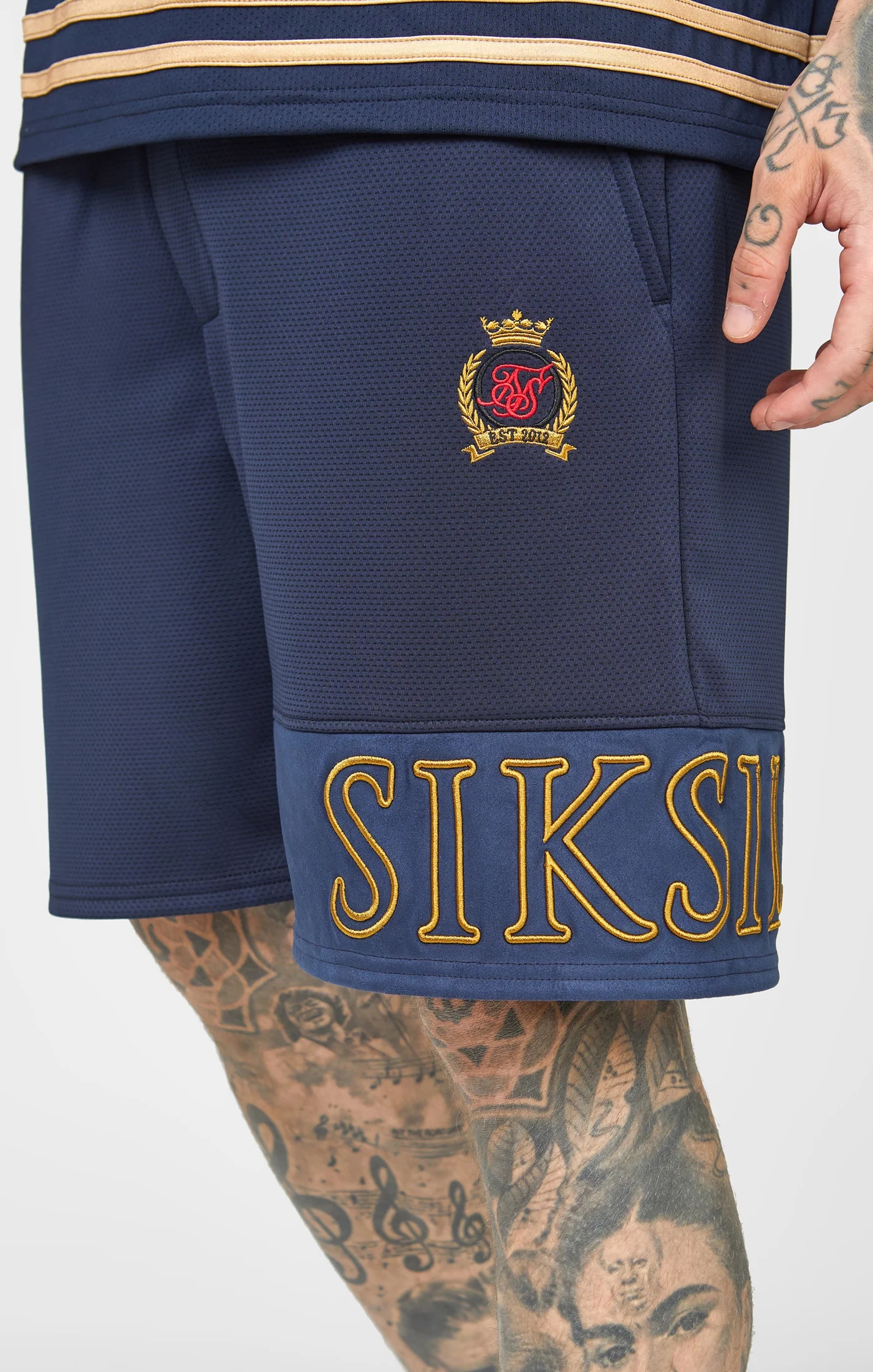 Navy Embroidery Relaxed Short - Image 6