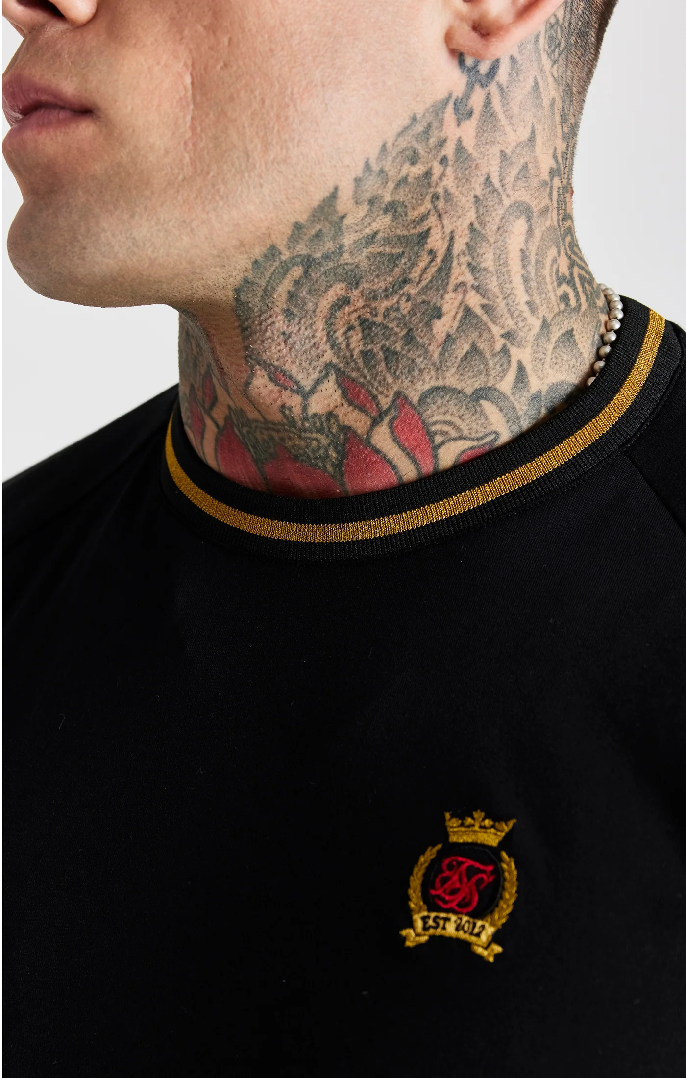 Black Crest Muscle Fit T-Shirt - Image 2
