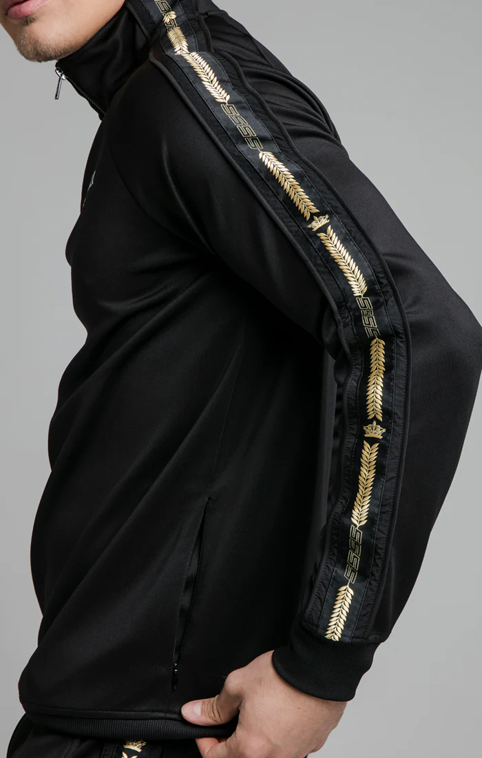 Black Crown Quarter Zip Overhead - Image 2