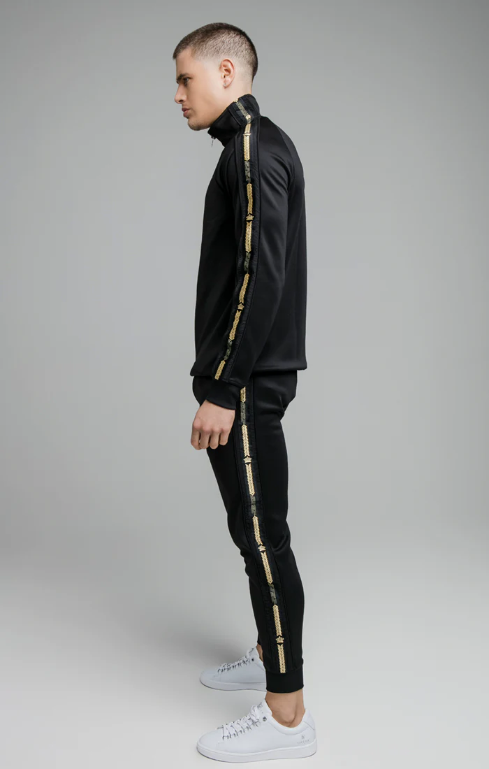 Black Crown Quarter Zip Overhead - Image 3