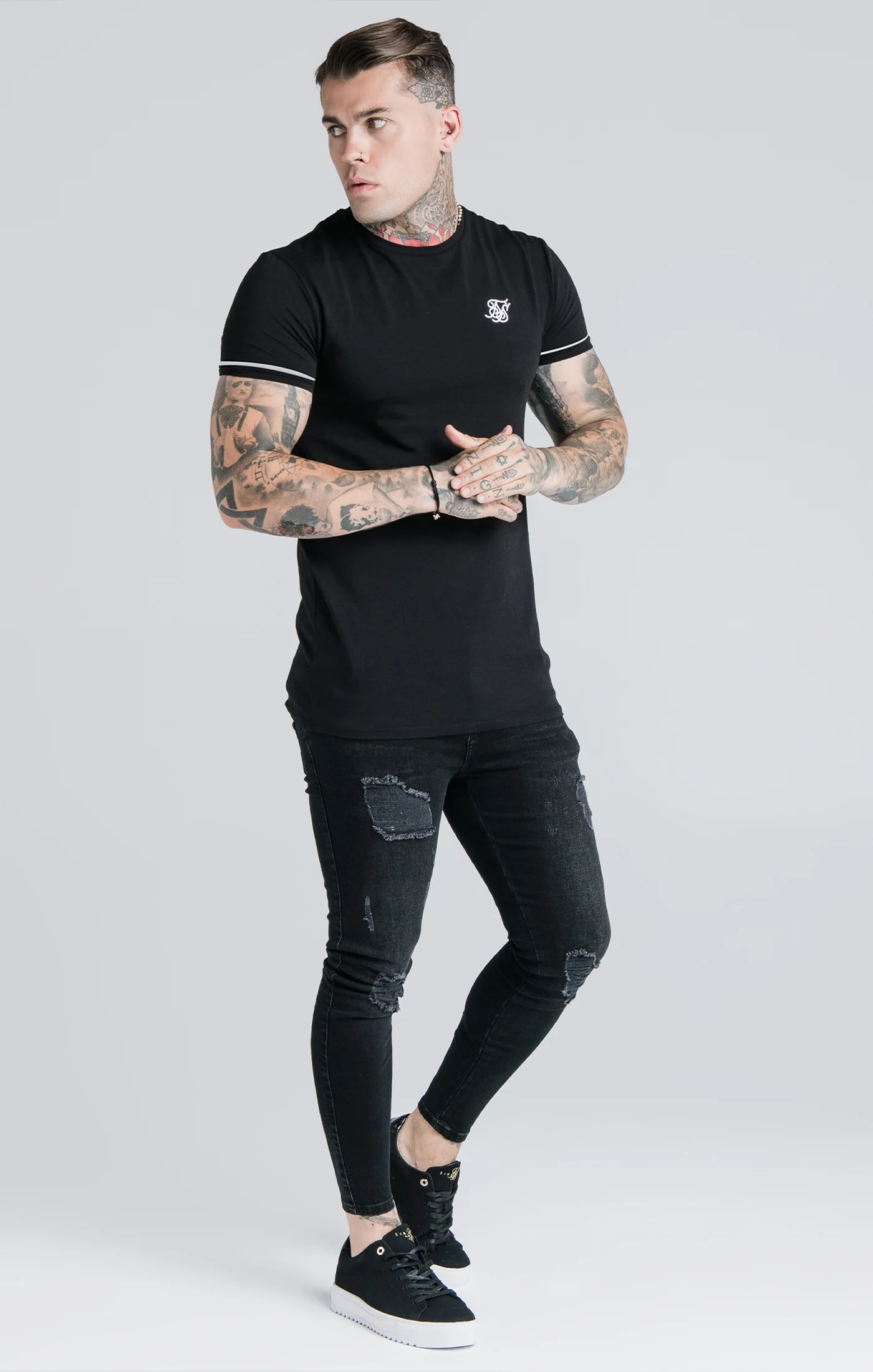 Black Cuffed T-Shirt - Image 4