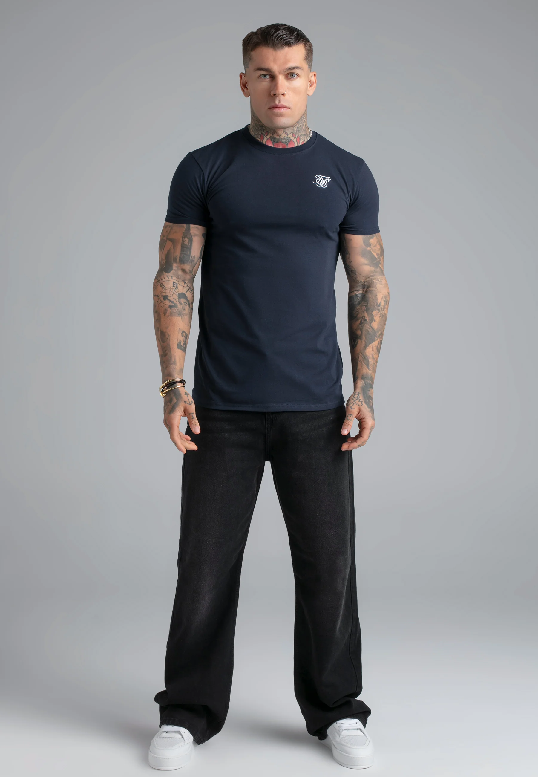 Navy Essentials T-Shirt - Image 3