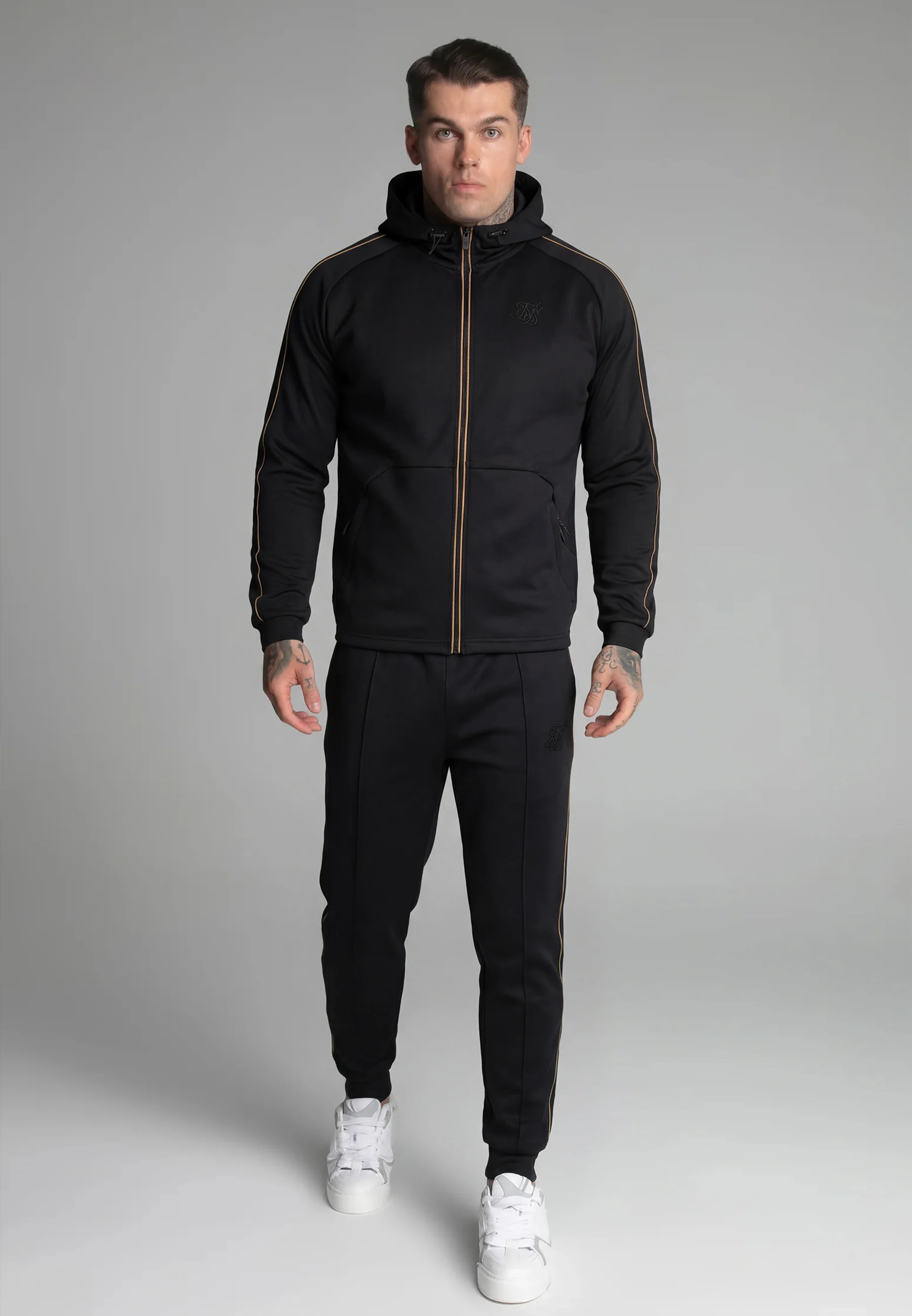 Black Cropped Full Zip hoodie - Image 4