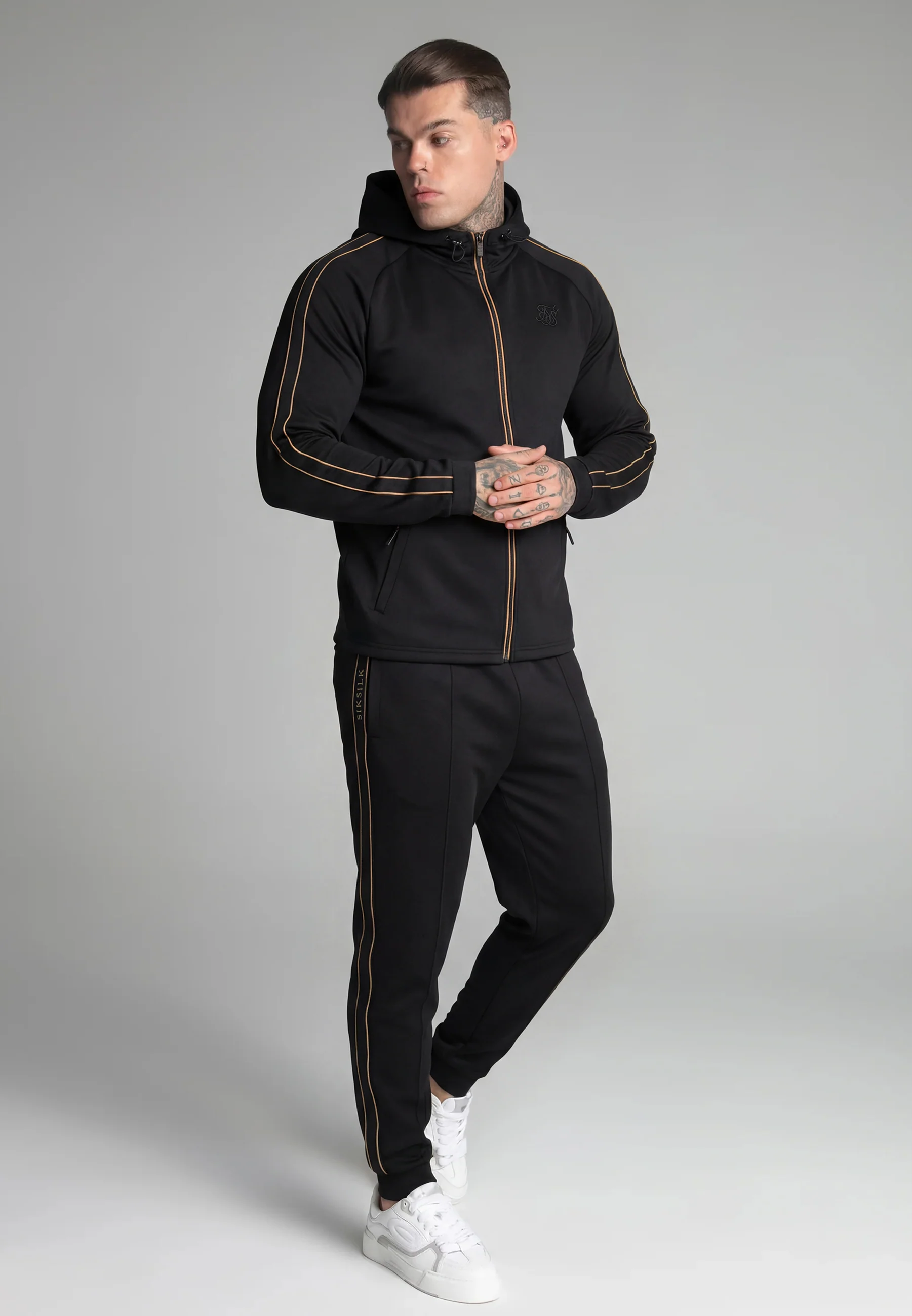 Black Cropped Full Zip hoodie - Image 5