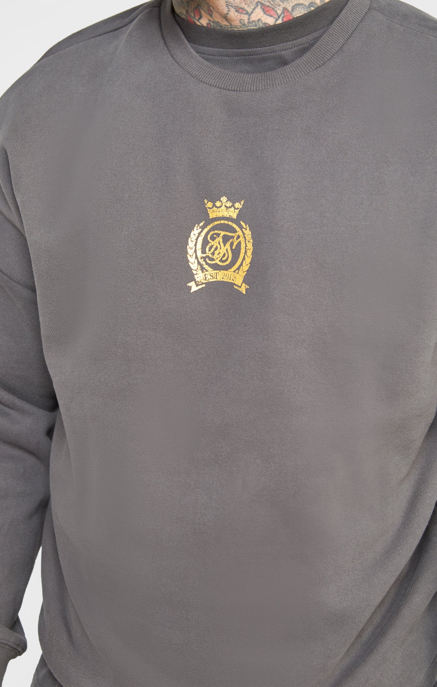 Black And Gold Crew - Image 2