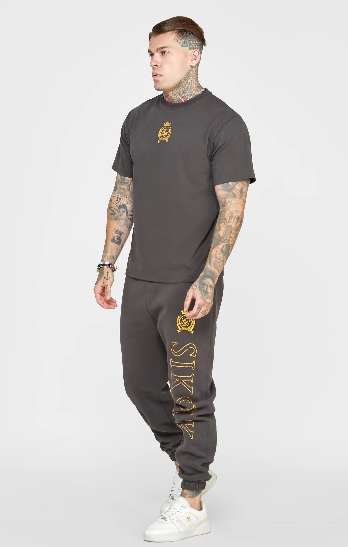 Black & Gold Relaxed Jogger - Image 3