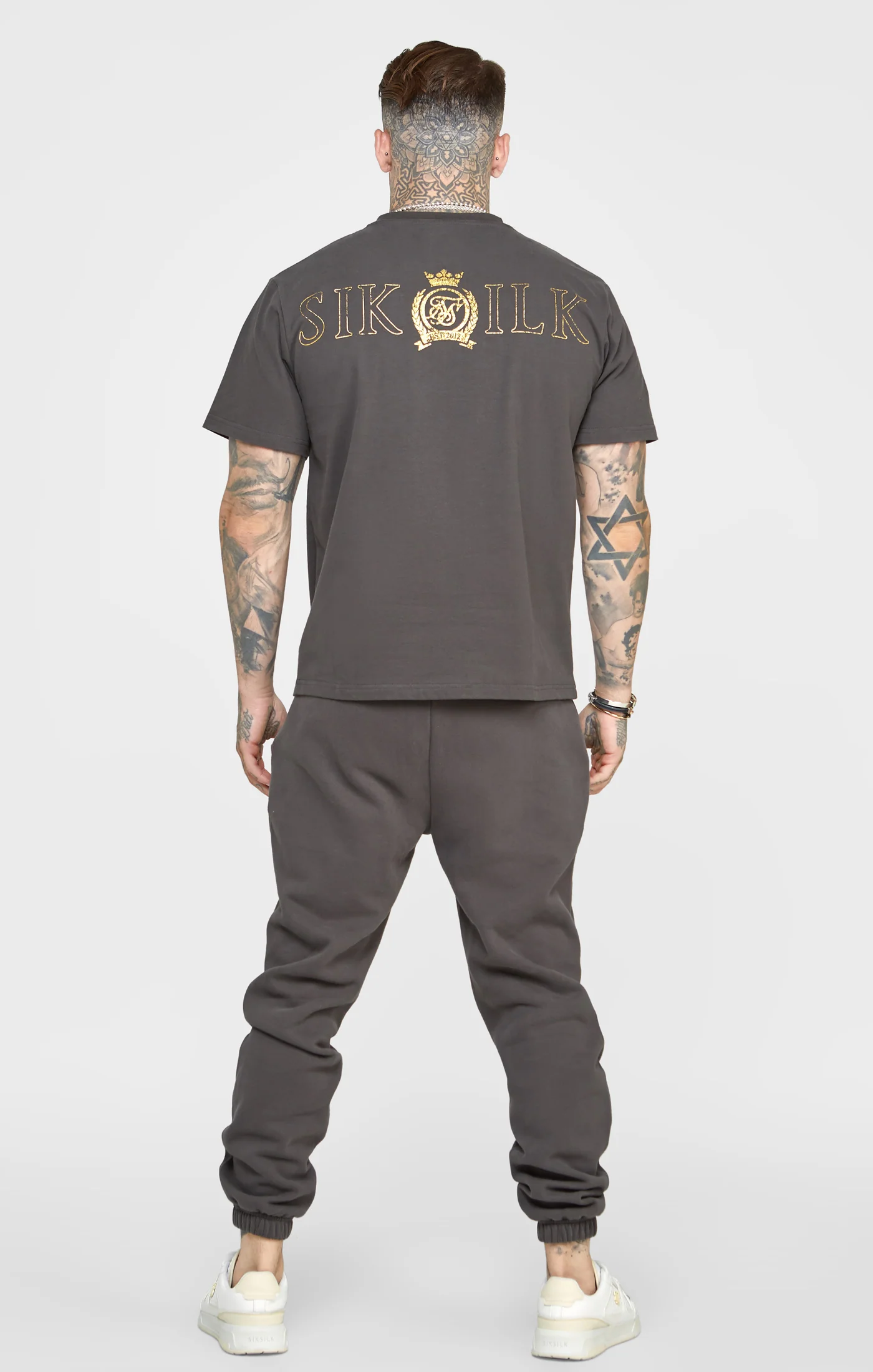 Black & Gold Relaxed Jogger - Image 5