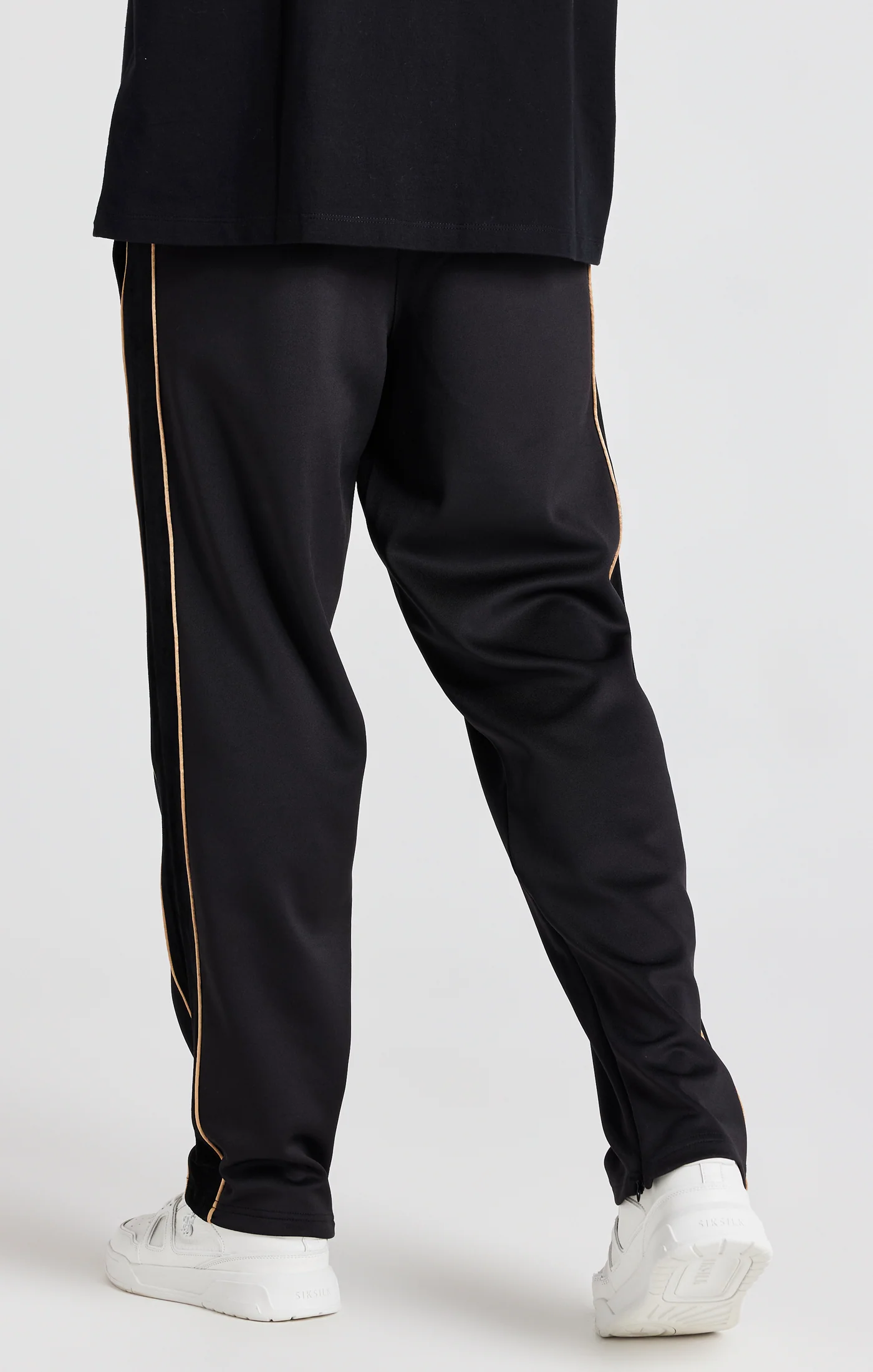 Black Crest Loose Fit Track Pant - Image 4