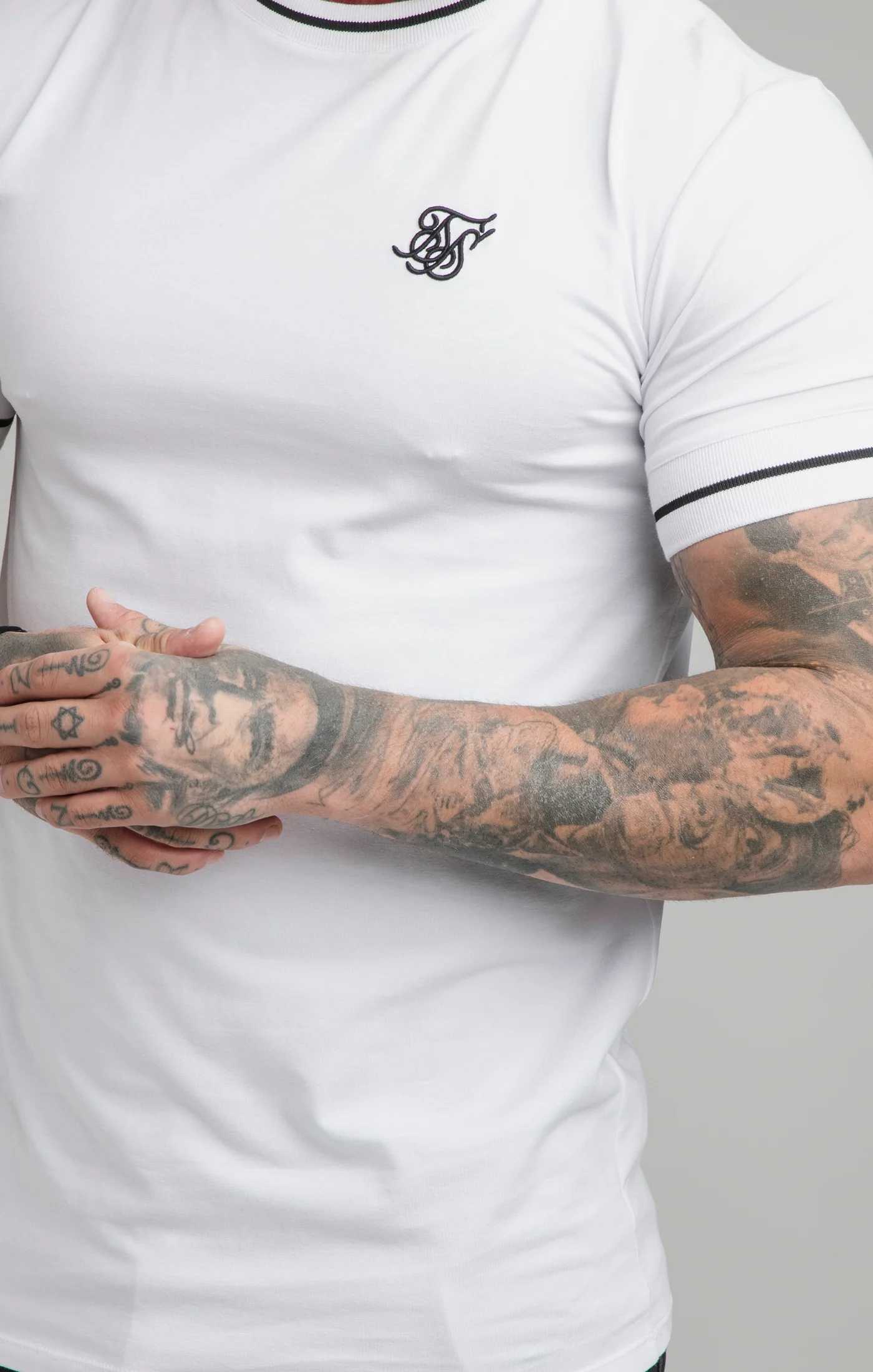 SikSilk Imperial Retro Rib Gym Tee - White & Black - Image 2