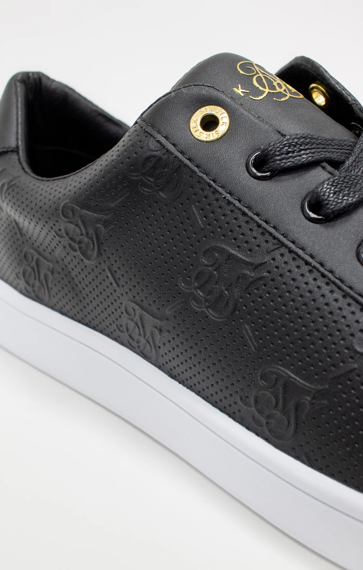 Black Juniors Low-Top Casual Monogram Trainer - Image 5