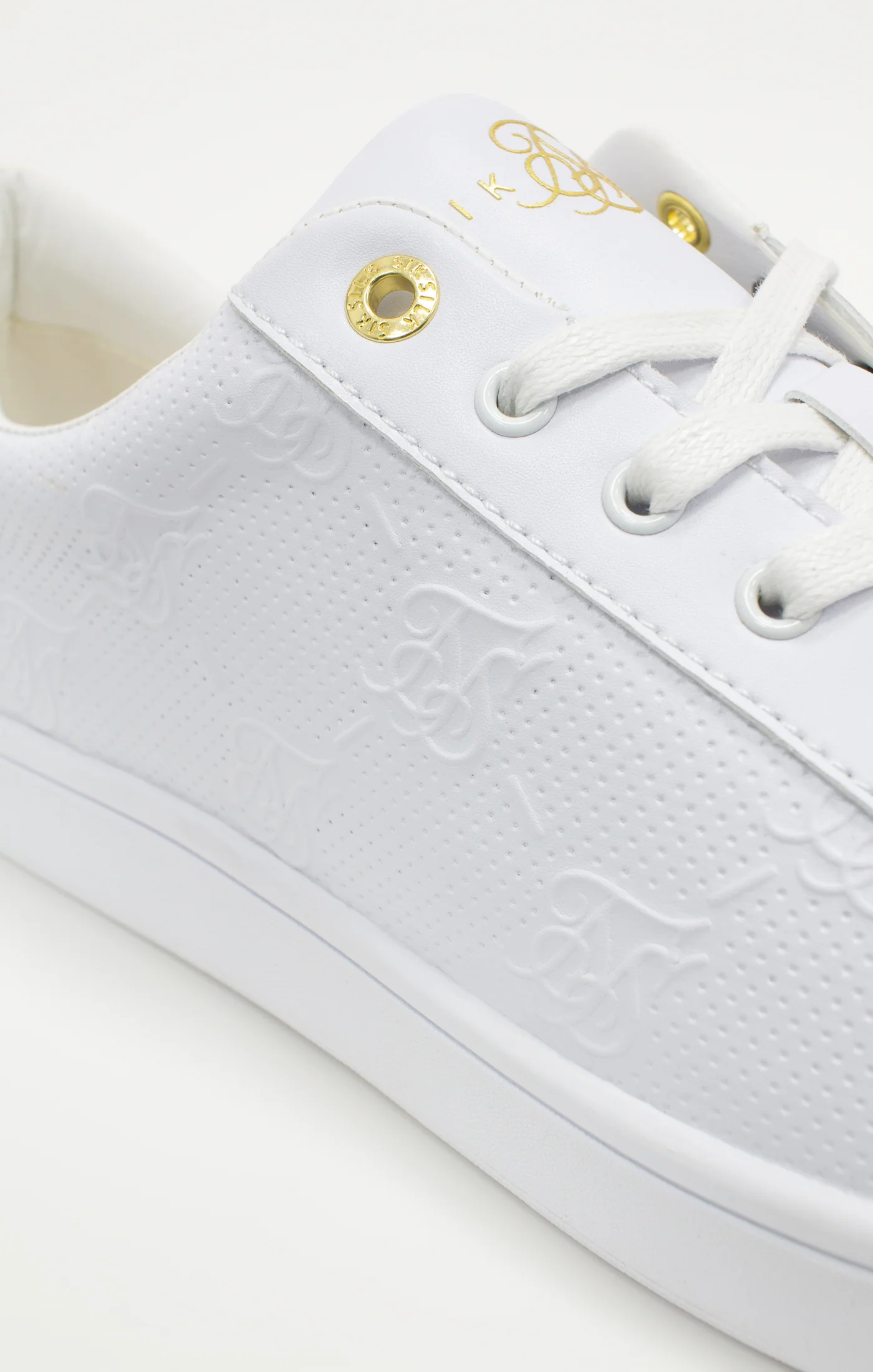 White Juniors Low-Top Casual Monogram Trainer - Image 5